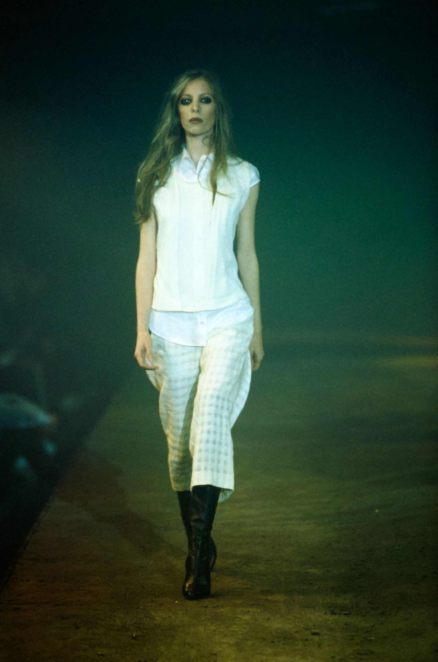 Olivier Theyskens S/S 00 Look 50
