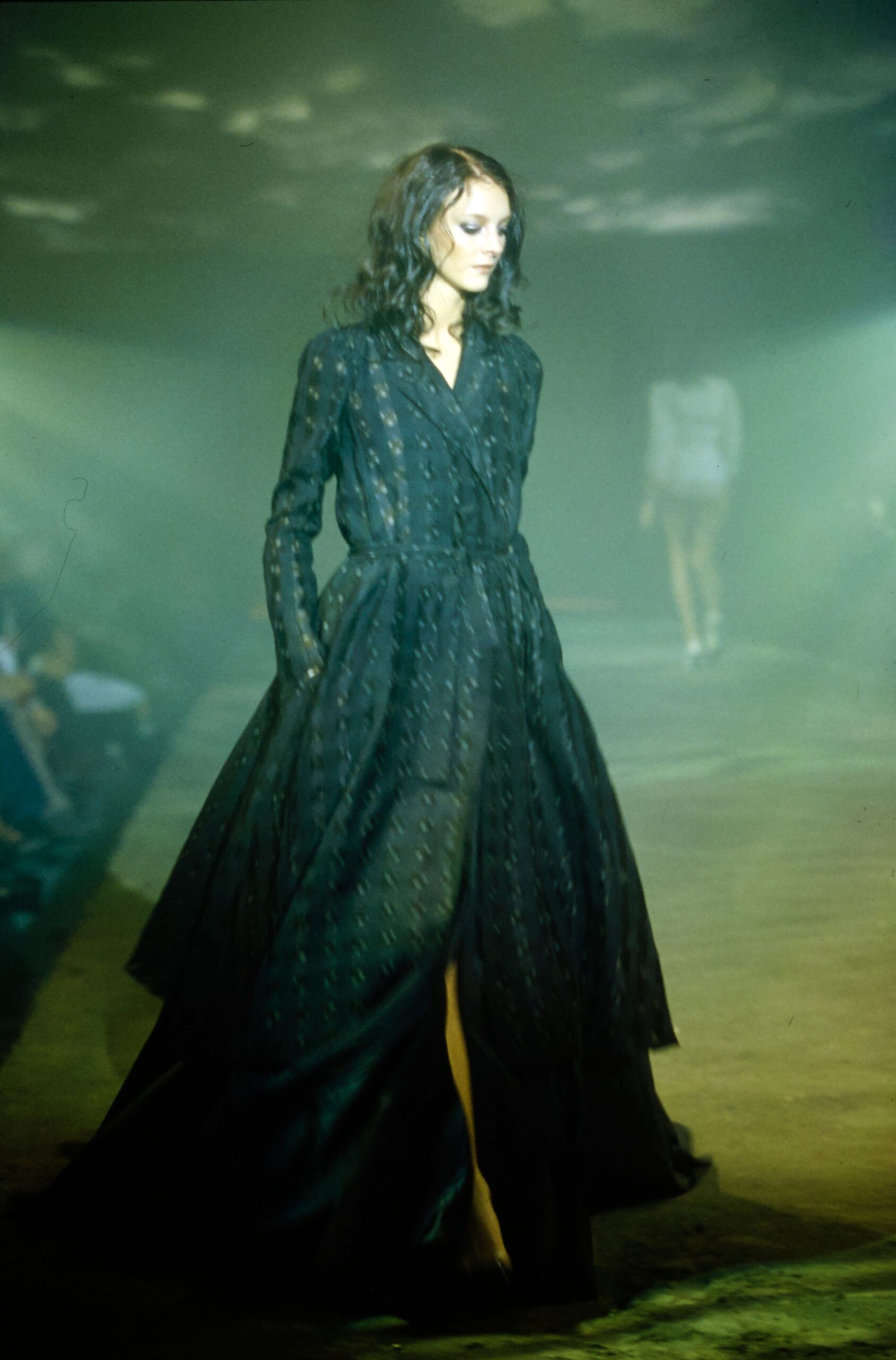 Olivier Theyskens S/S 00 Look 62