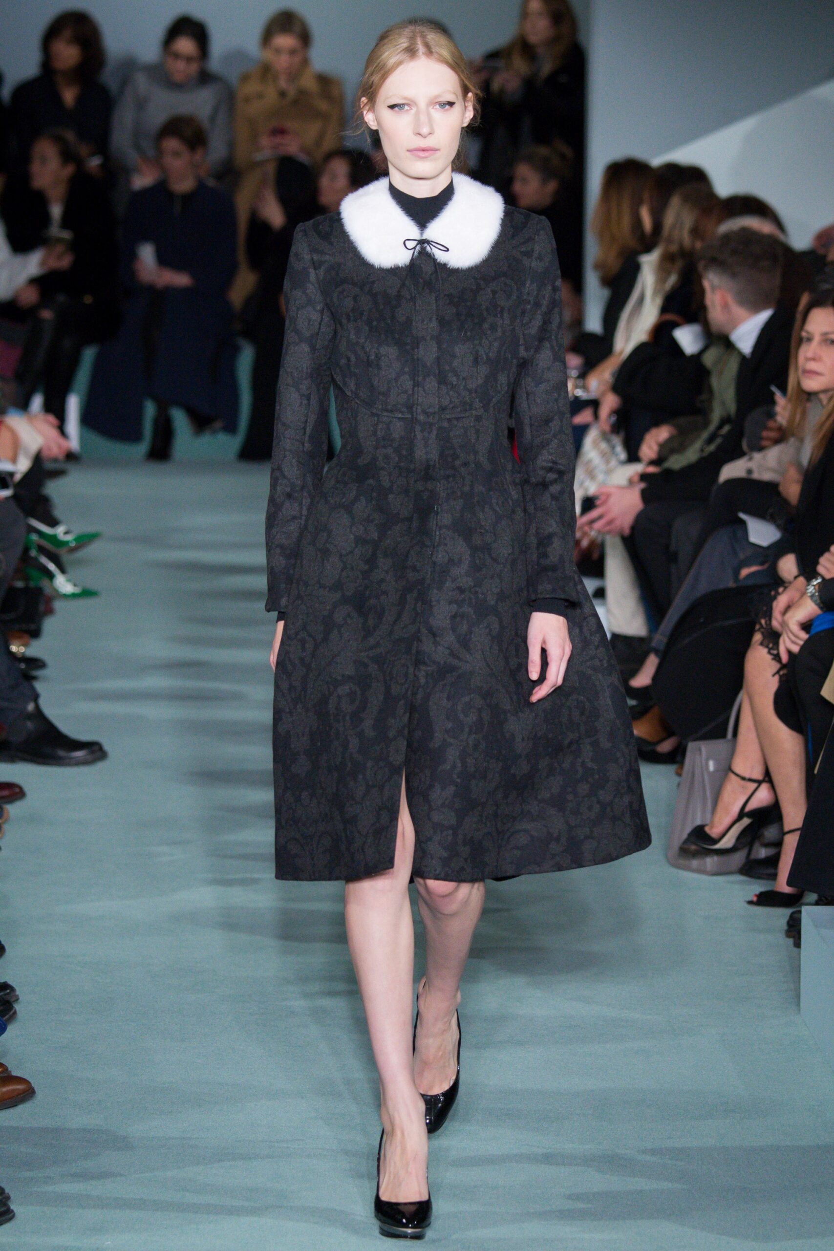 Oscar de la Renta F/W 16 Look 7