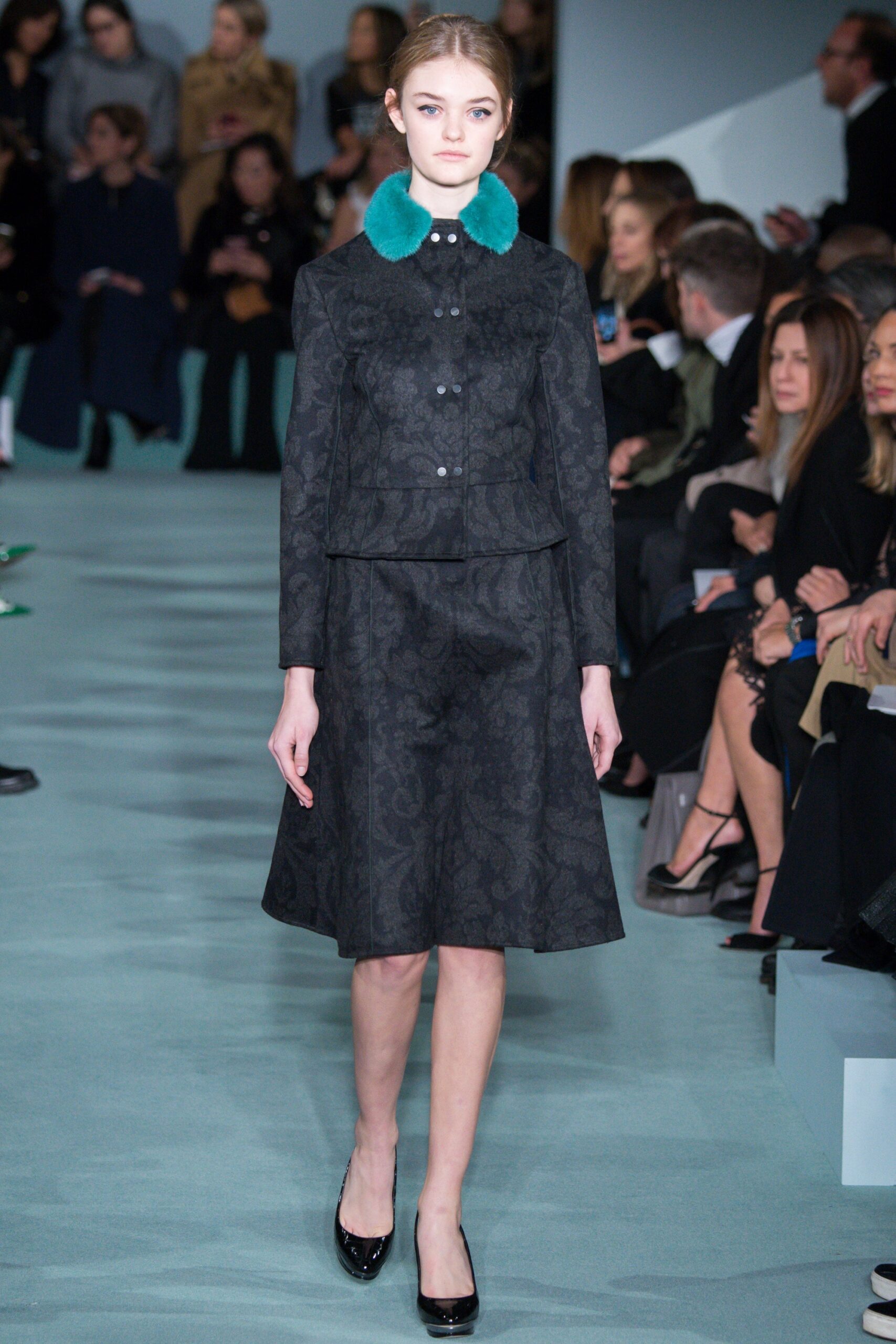 Oscar de la Renta F/W 16 Look 9