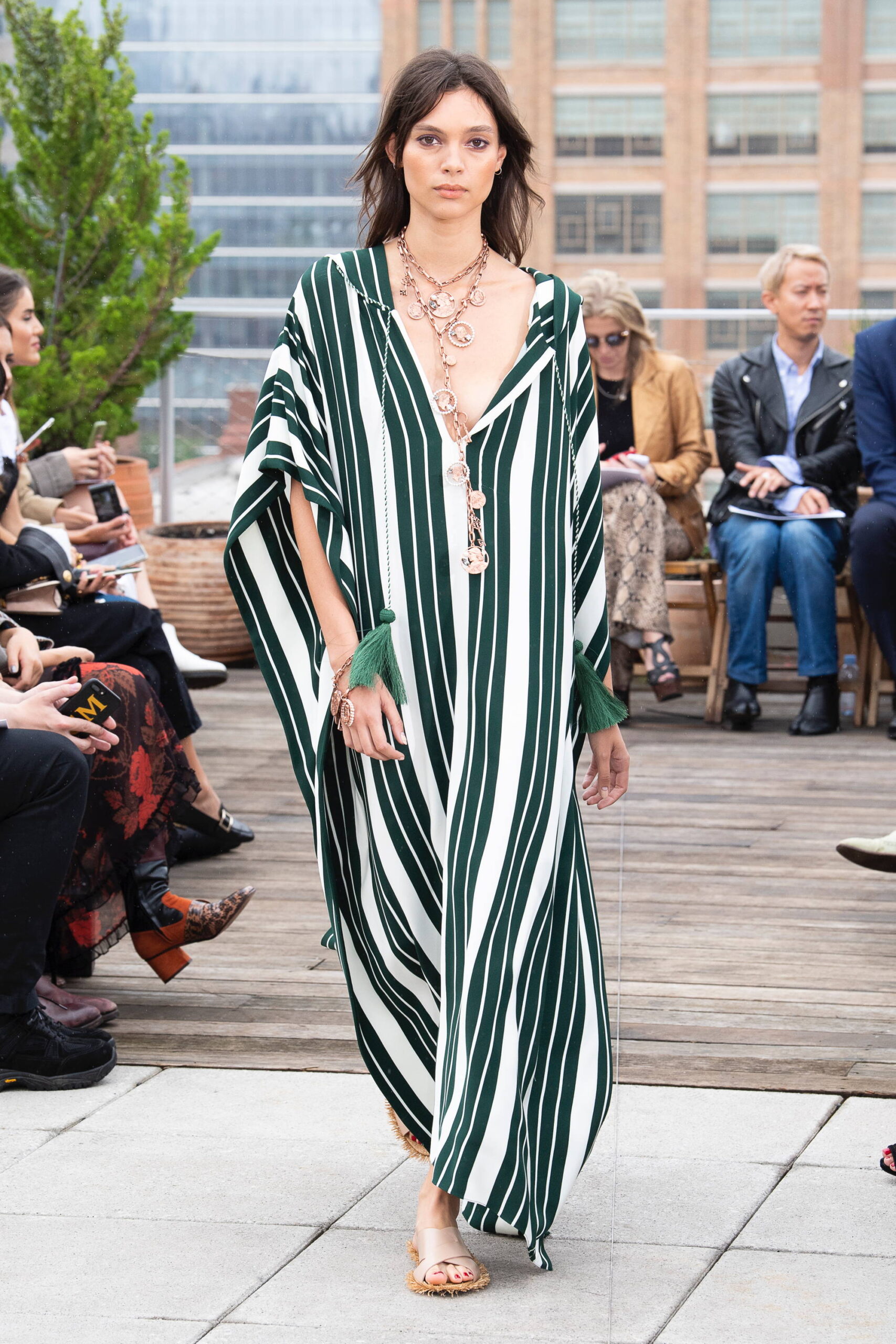 Oscar de la Renta S/S 19 Look 17