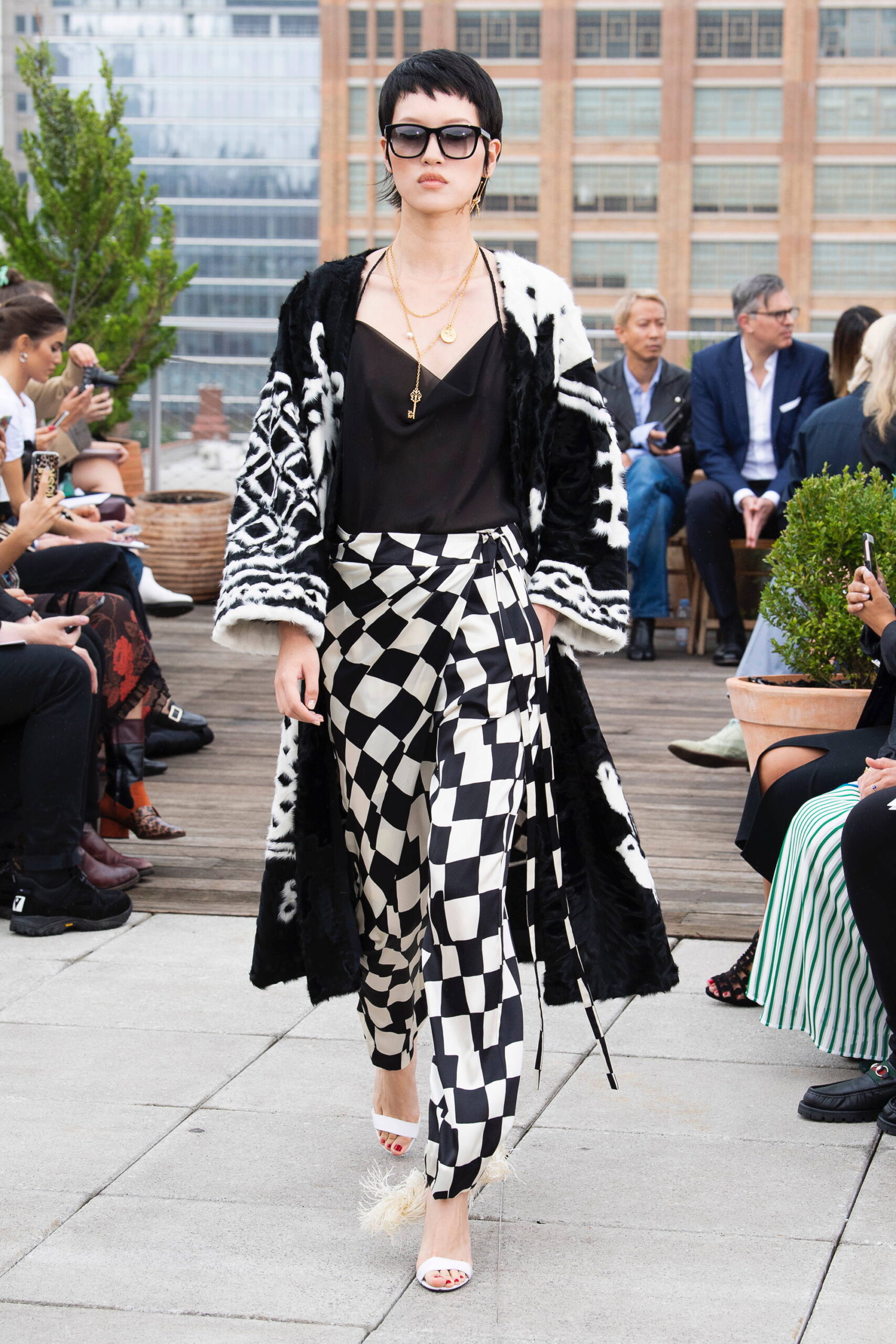 Oscar de la Renta S/S 19 Look 42