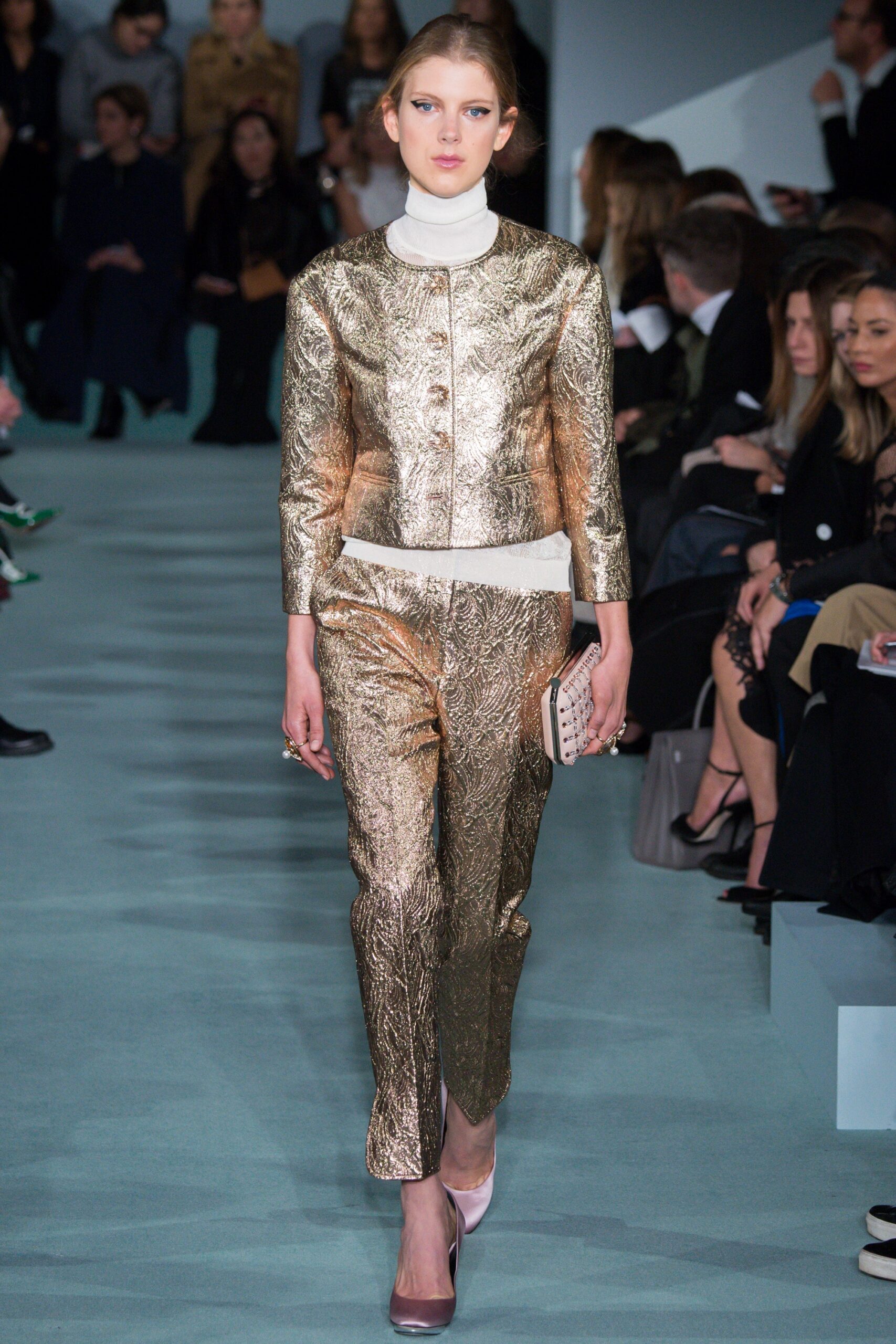 Oscar de la Renta F/W 16 Look 32