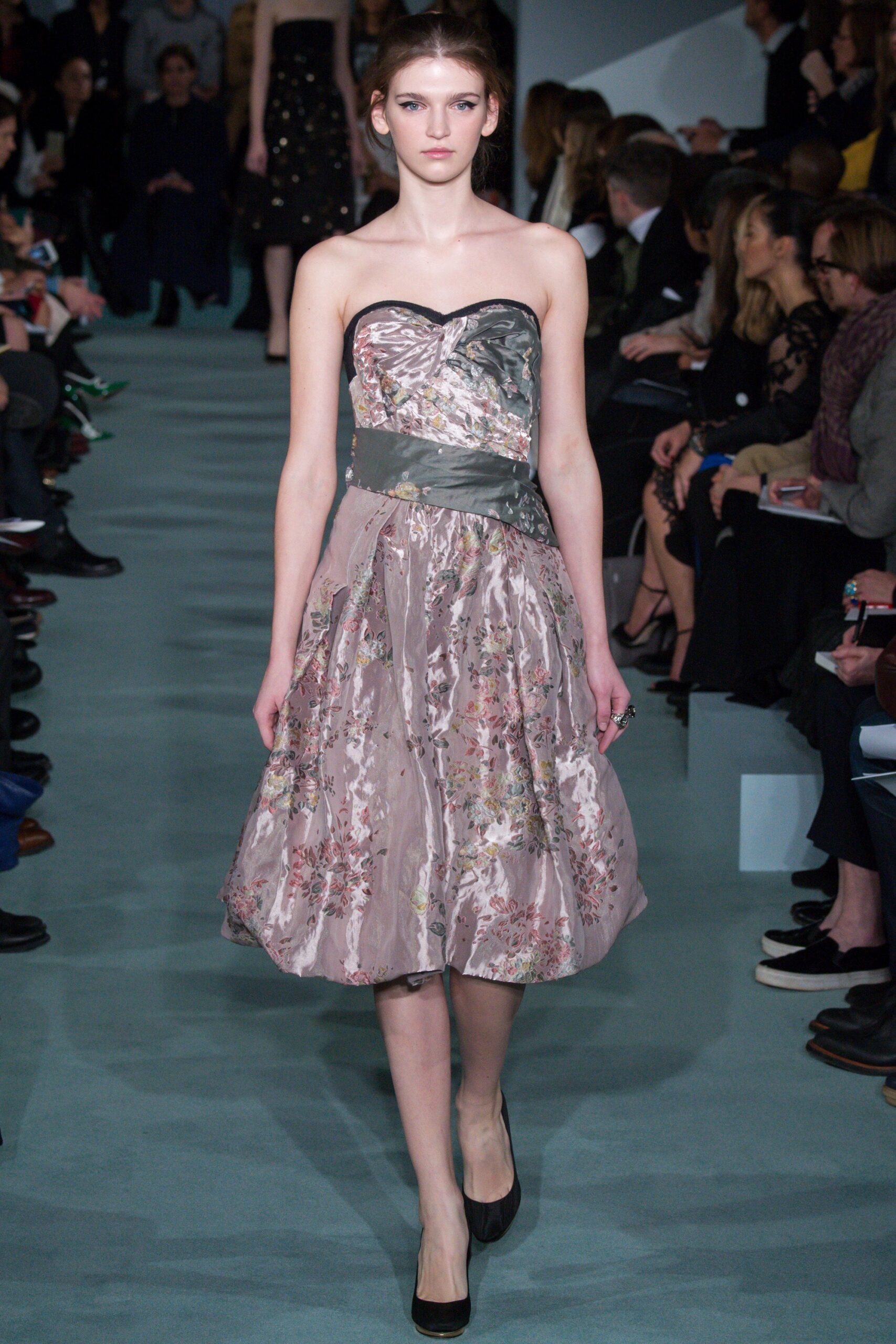 Oscar de la Renta F/W 16 Look 33