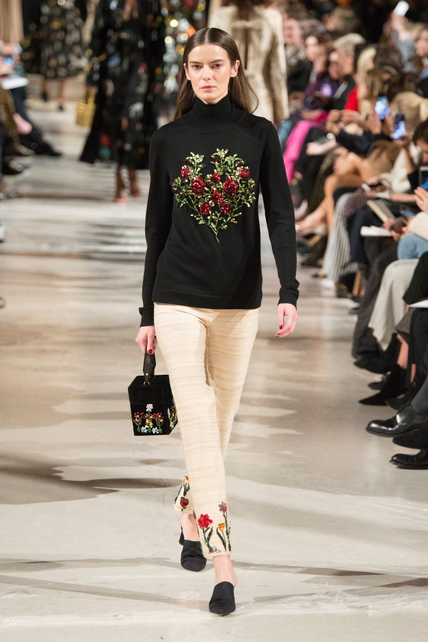 Oscar de la Renta F/W 18 Look 28