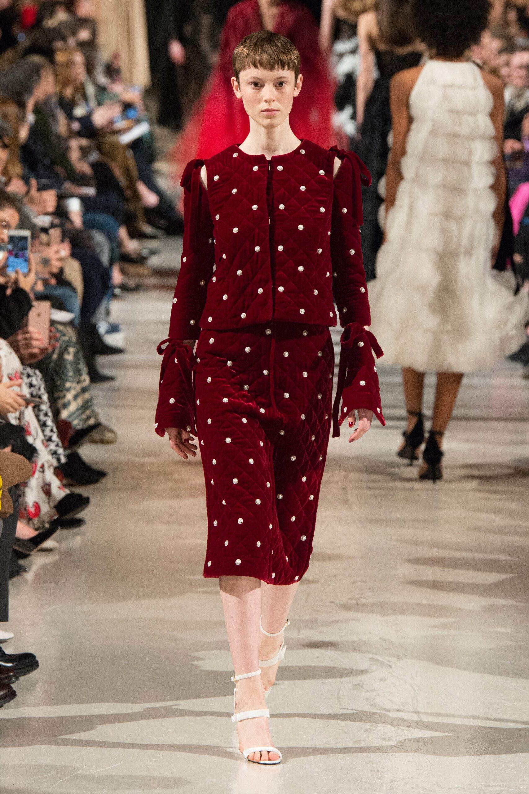 Oscar de la Renta F/W 18 Look 37