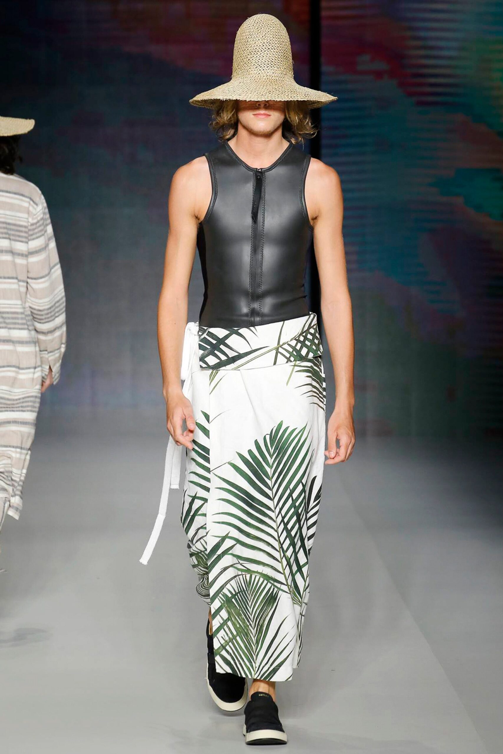 Osklen Resort 17 Look 25