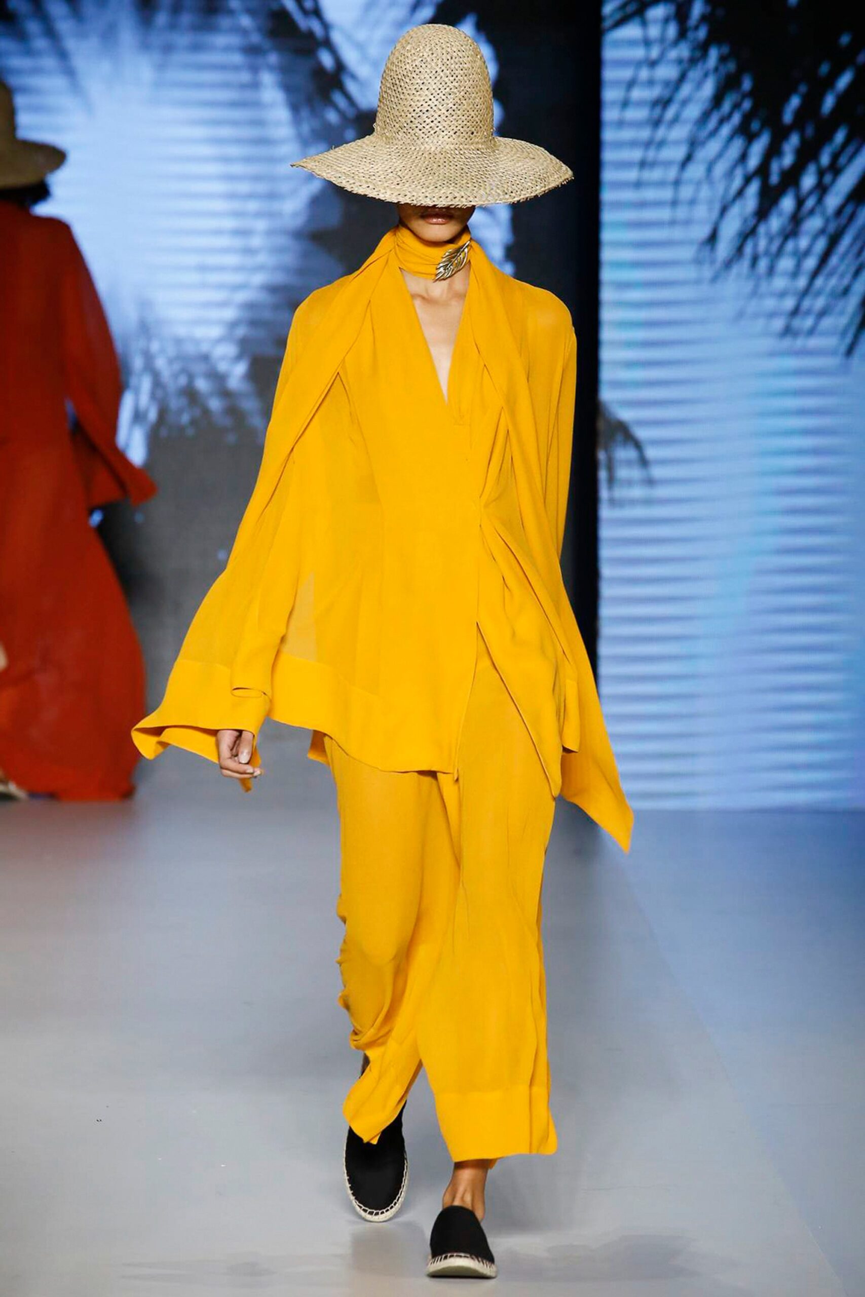 Osklen Resort 17 Look 30