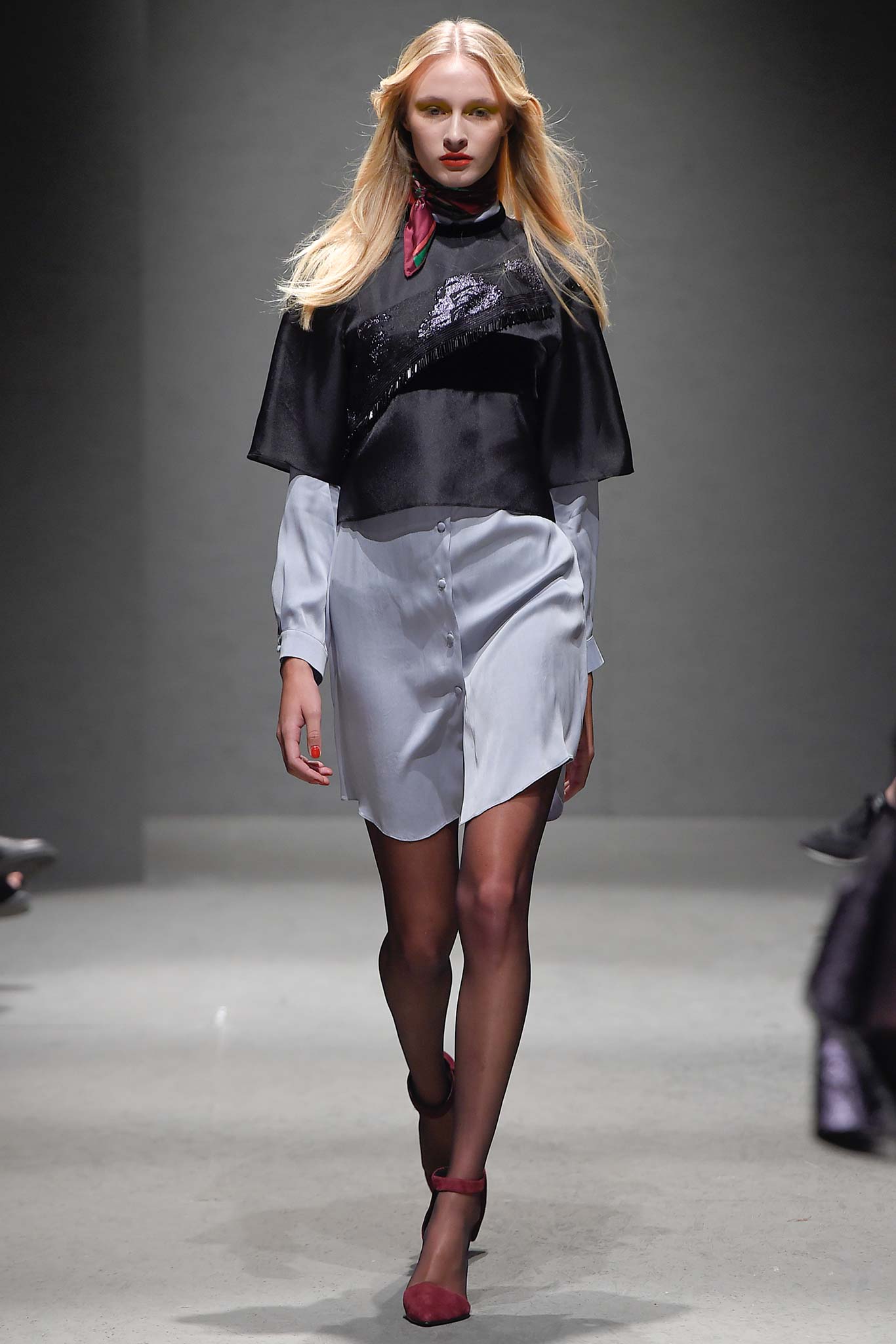 Özlem Kaya Istanbul F/W 15 Look 6