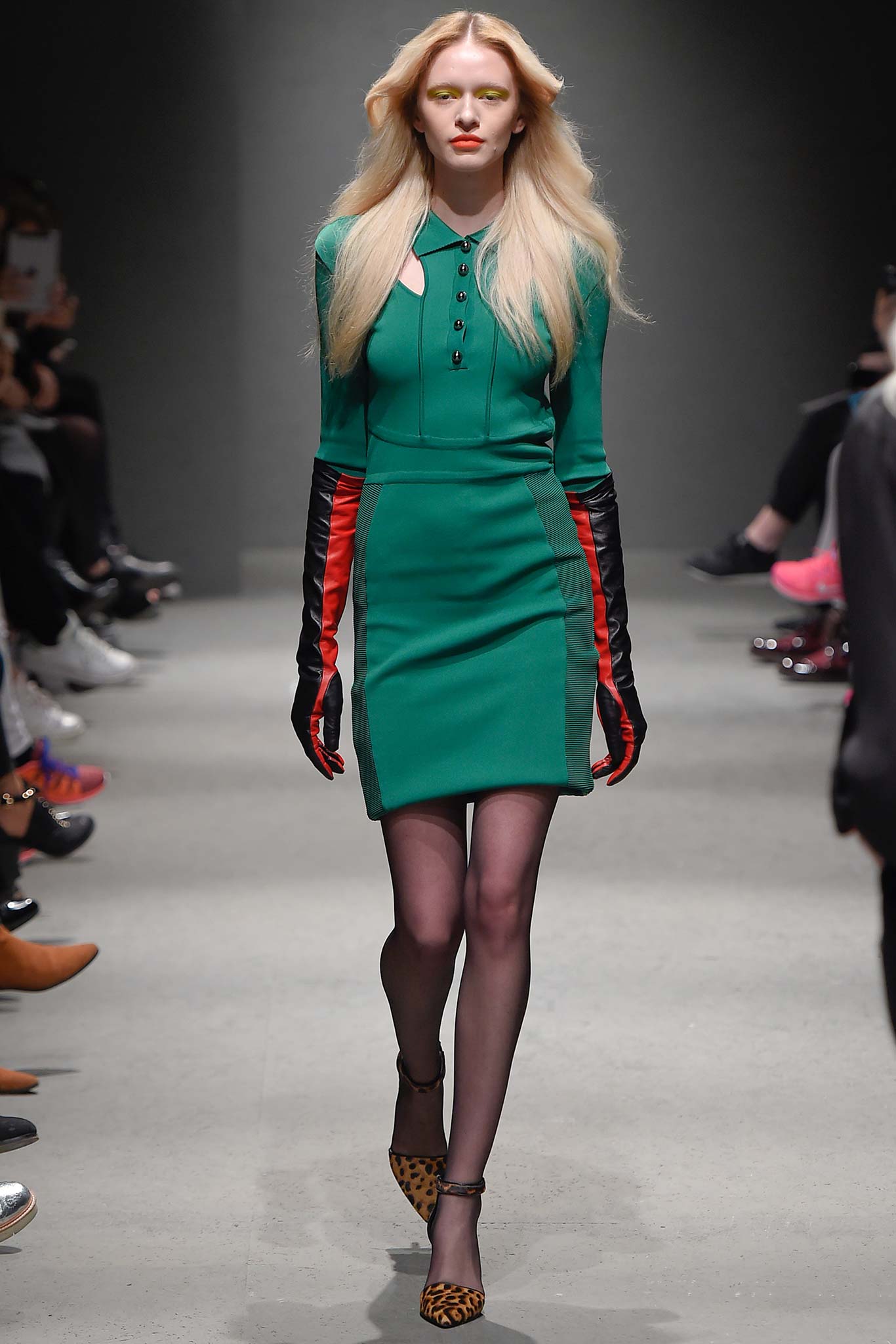 Özlem Kaya Istanbul F/W 15 Look 11