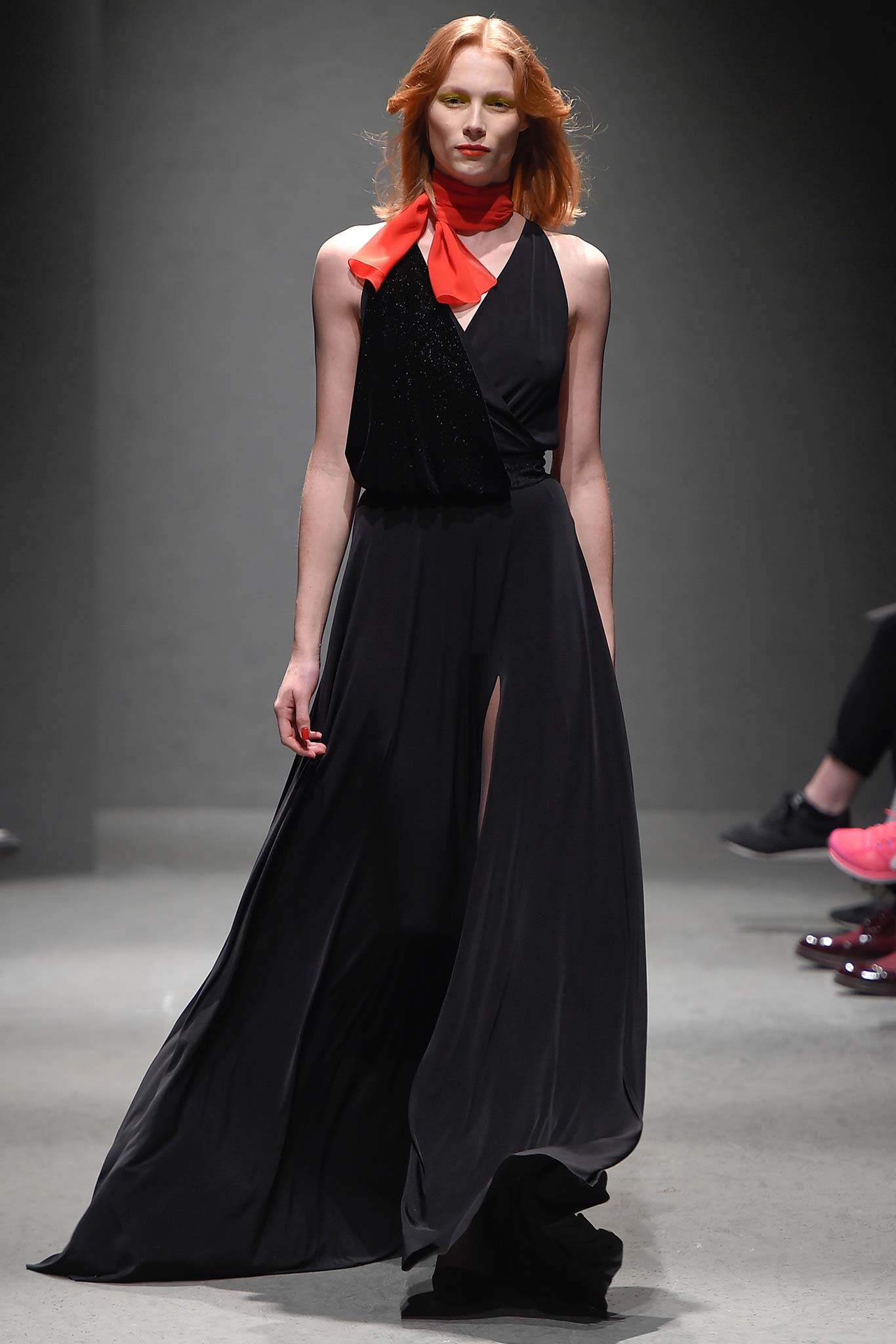 Özlem Kaya Istanbul F/W 15 Look 13