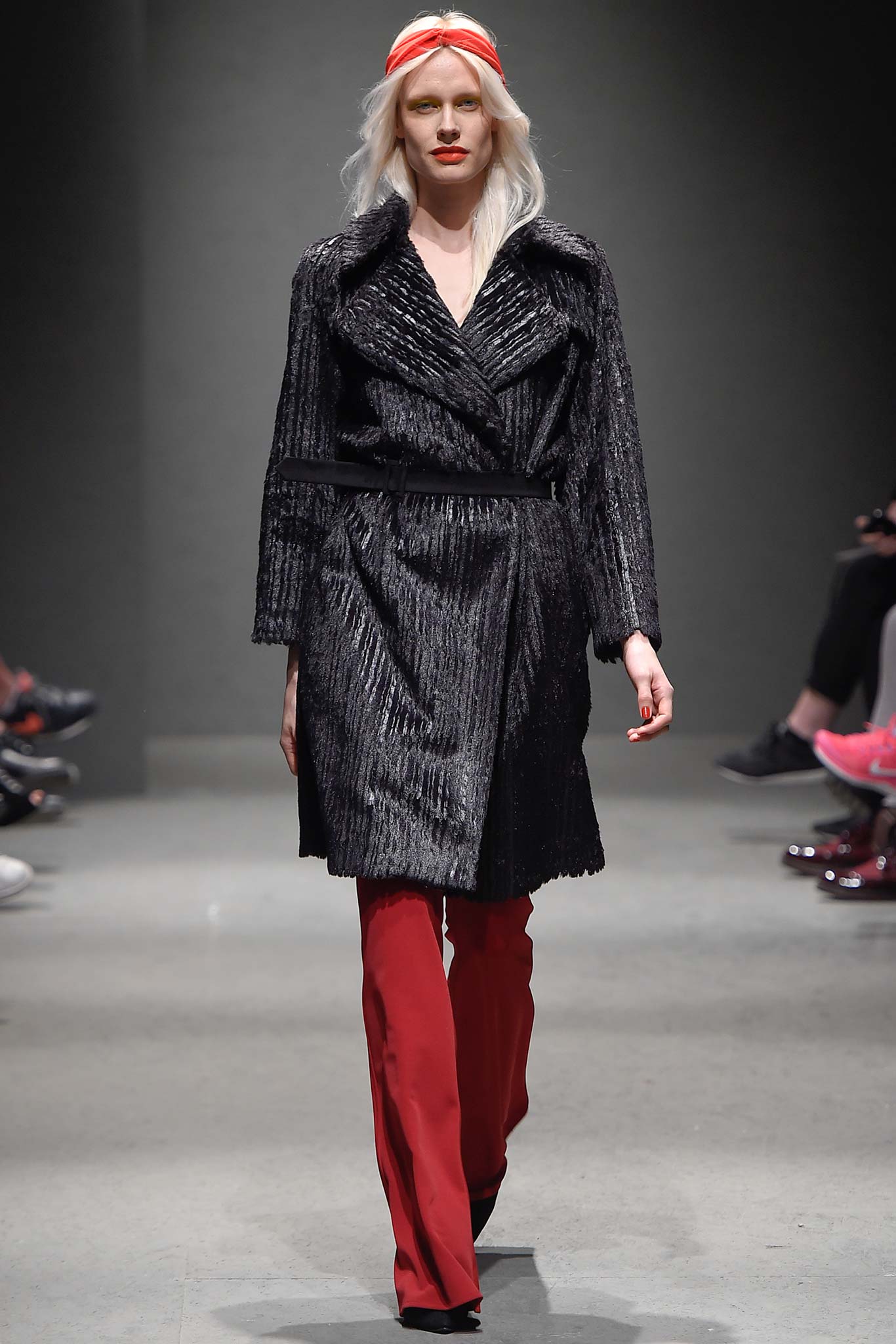 Özlem Kaya Istanbul F/W 15 Look 17