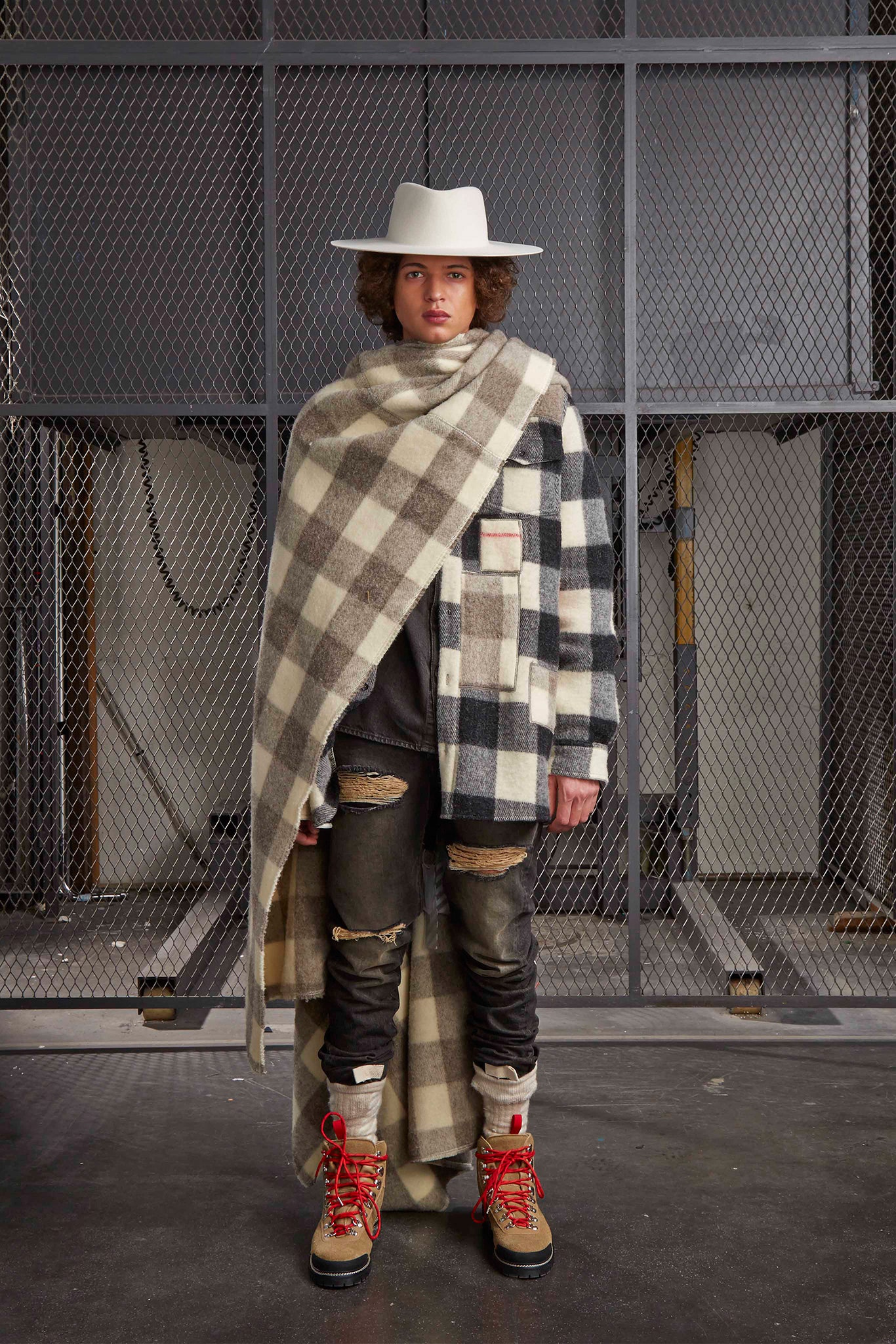 Off-White F/W 15 Menswear Look 7