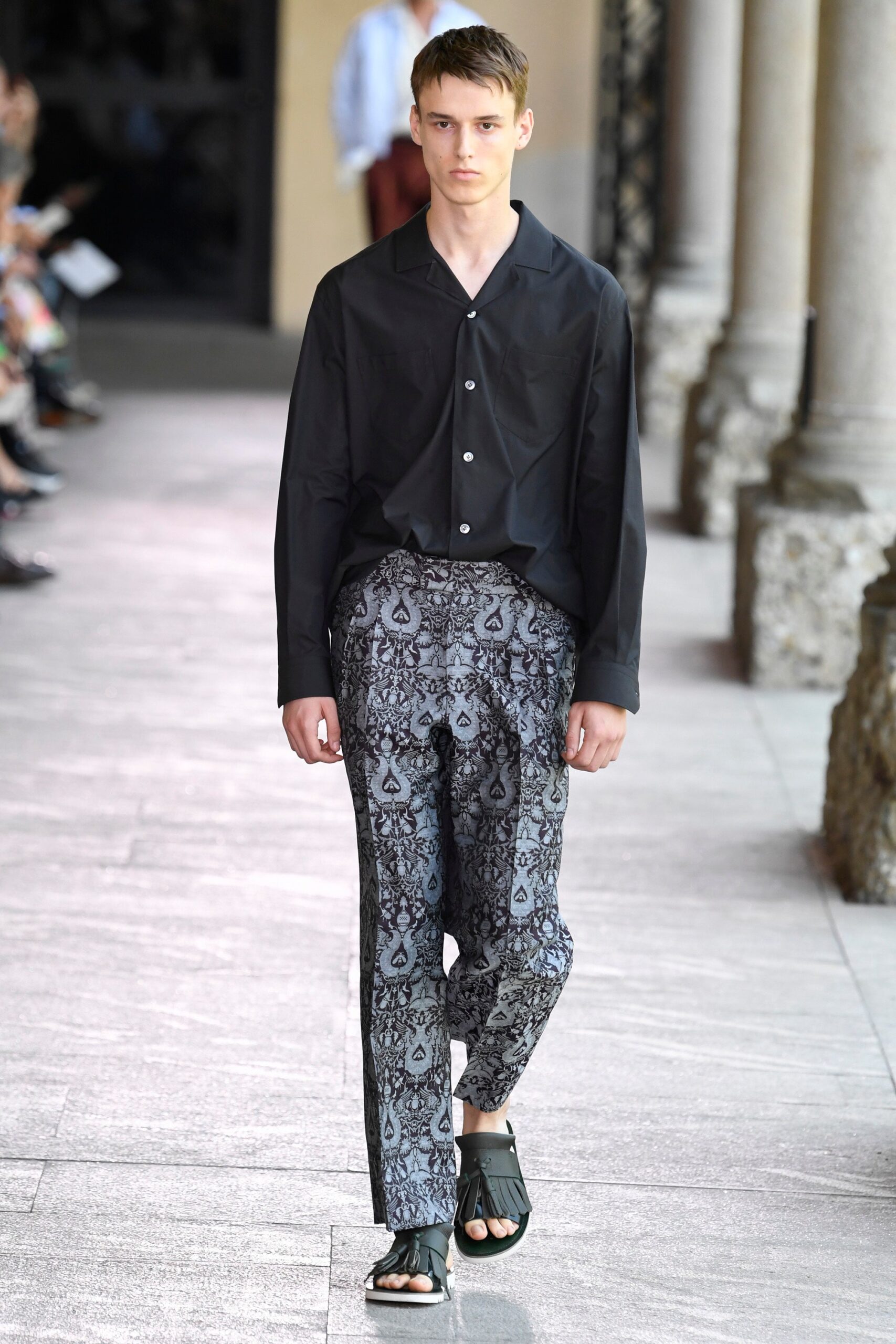 Pal Zileri S/S 19 Menswear Look 38
