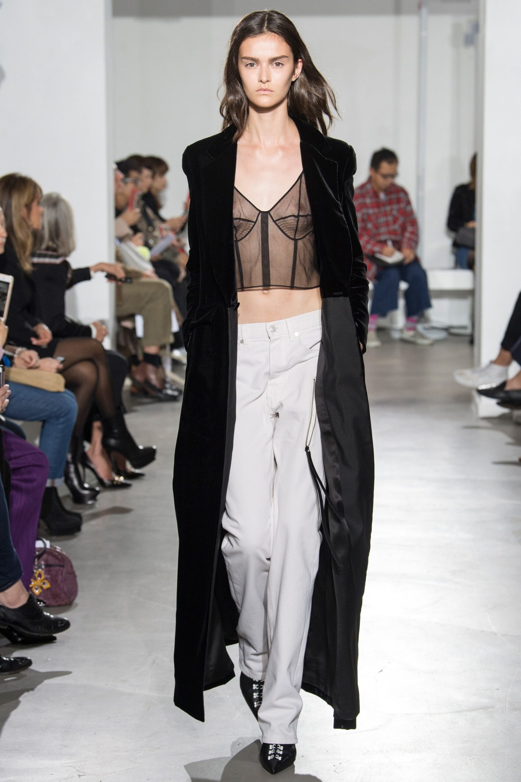 Olivier Theyskens Spring 2018 Ready-to-Wear