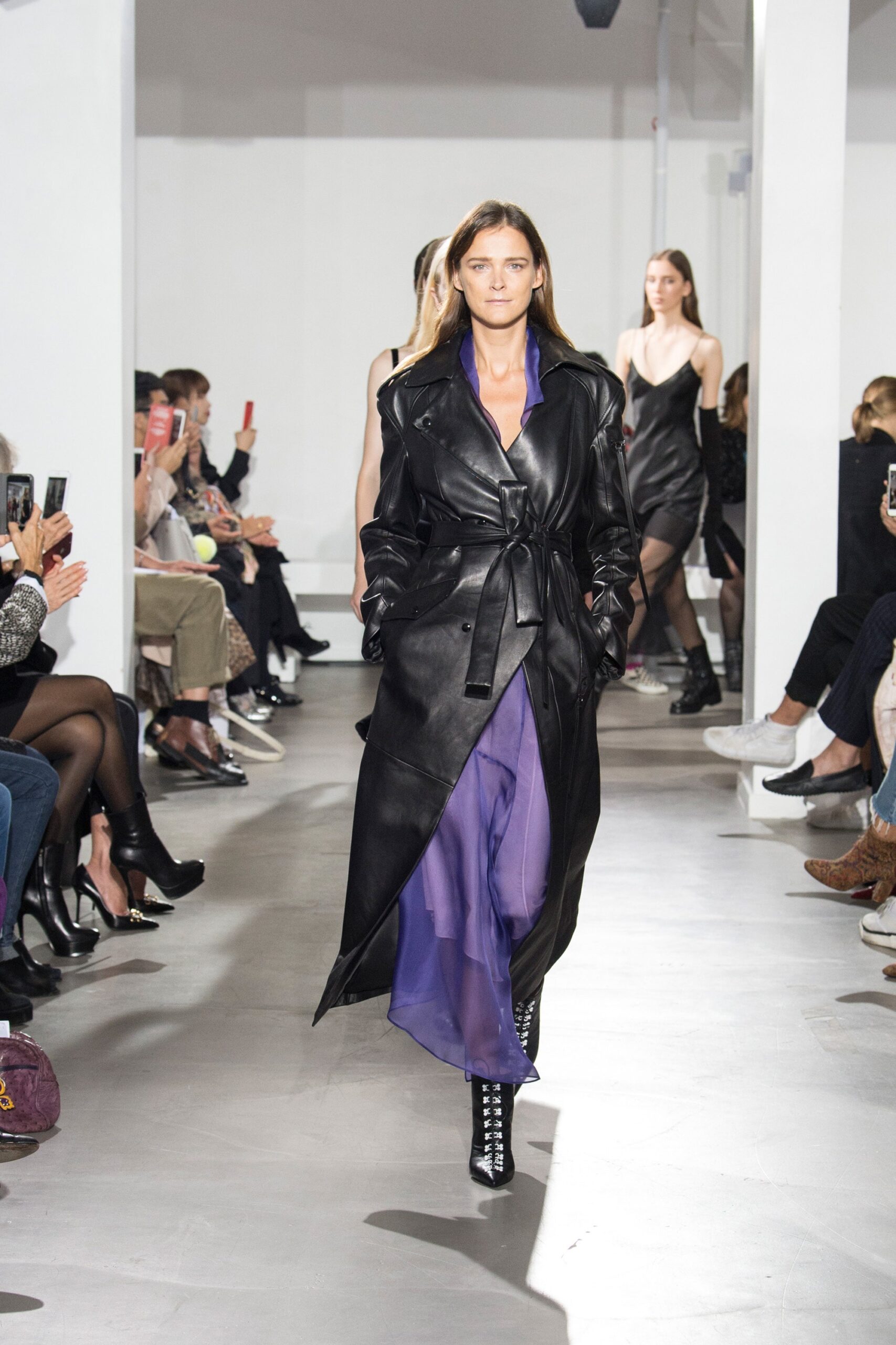 Olivier Theyskens S/S 18 Look 34