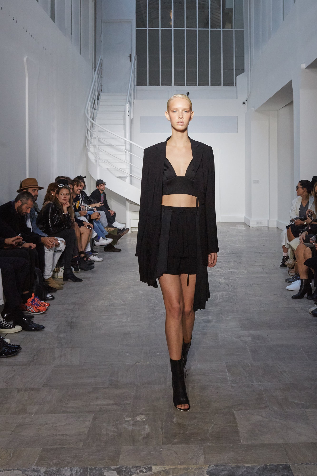 Off-White S/S 16 Look 16