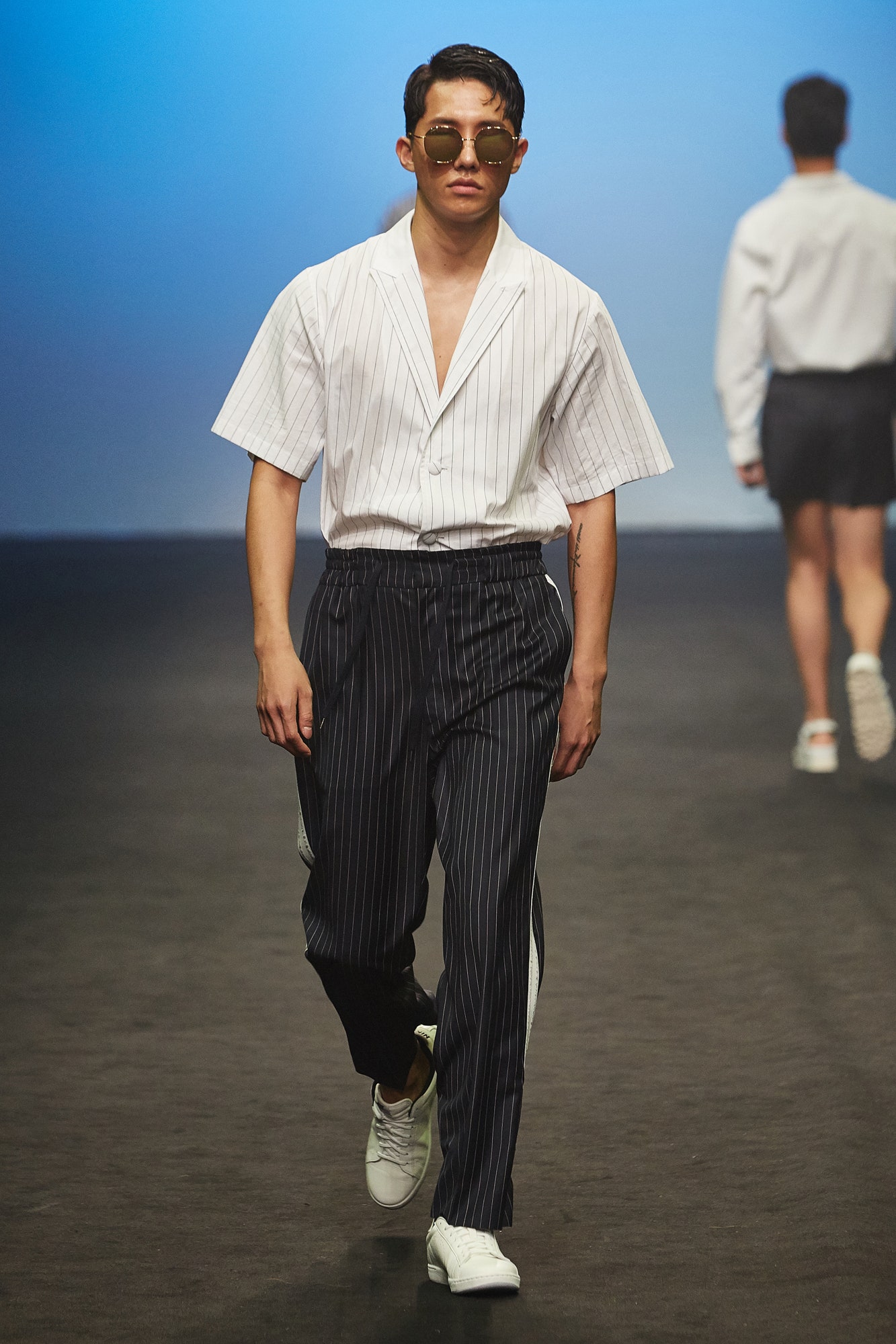Ordinary People Seoul S/S 16 Look 15