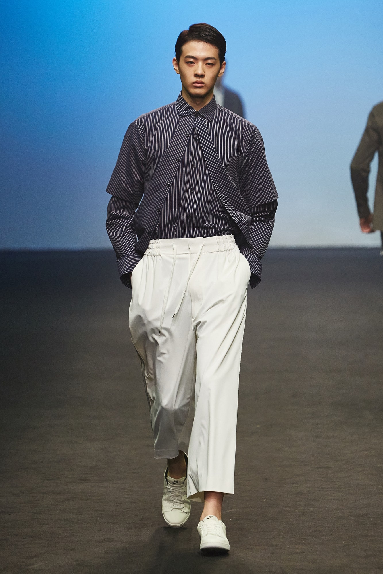 Ordinary People Seoul S/S 16 Look 40