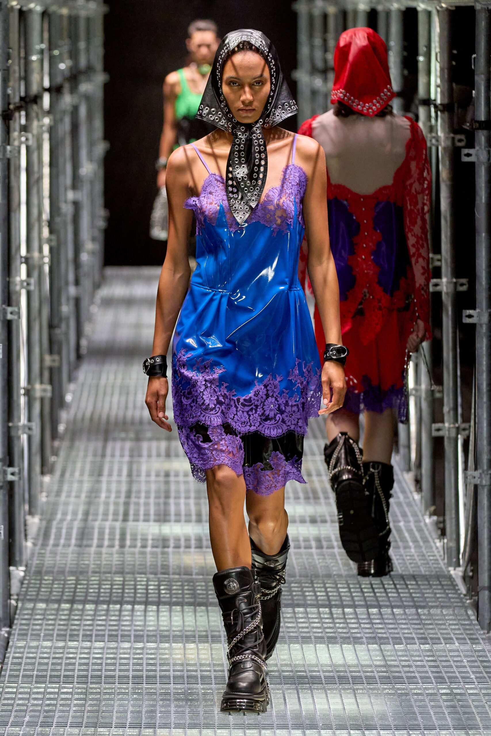Rabanne S/S 23 Look 2