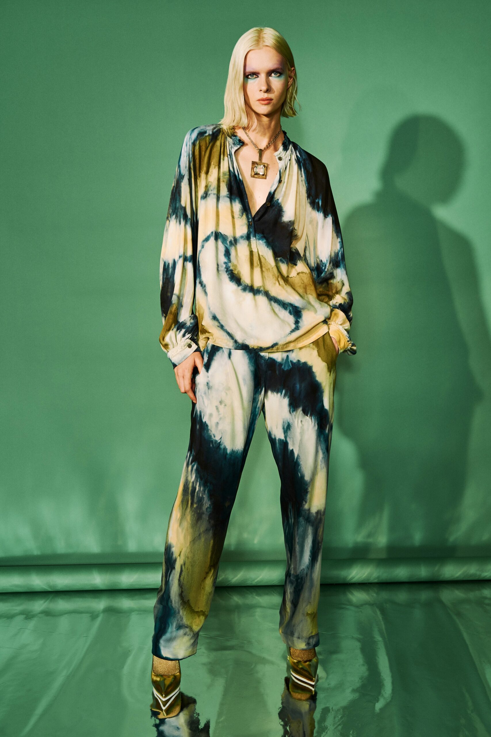 Raquel Allegra Resort 23 Look 2