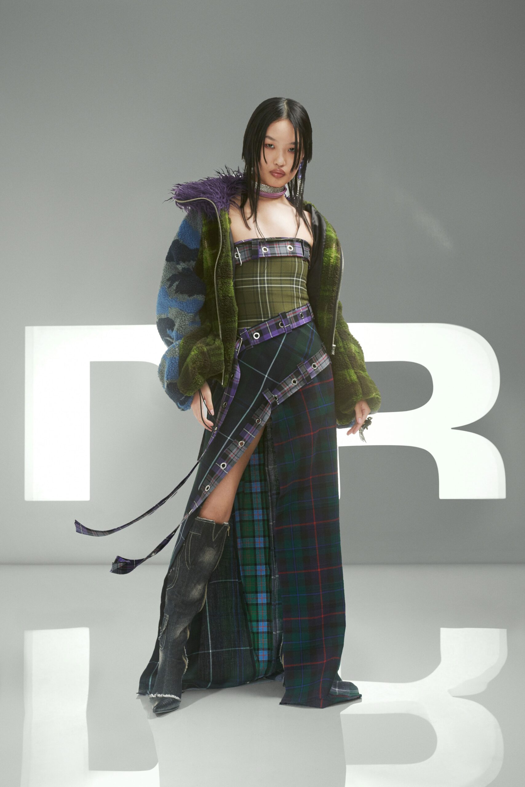 Rave Review F/W 22 Look 8