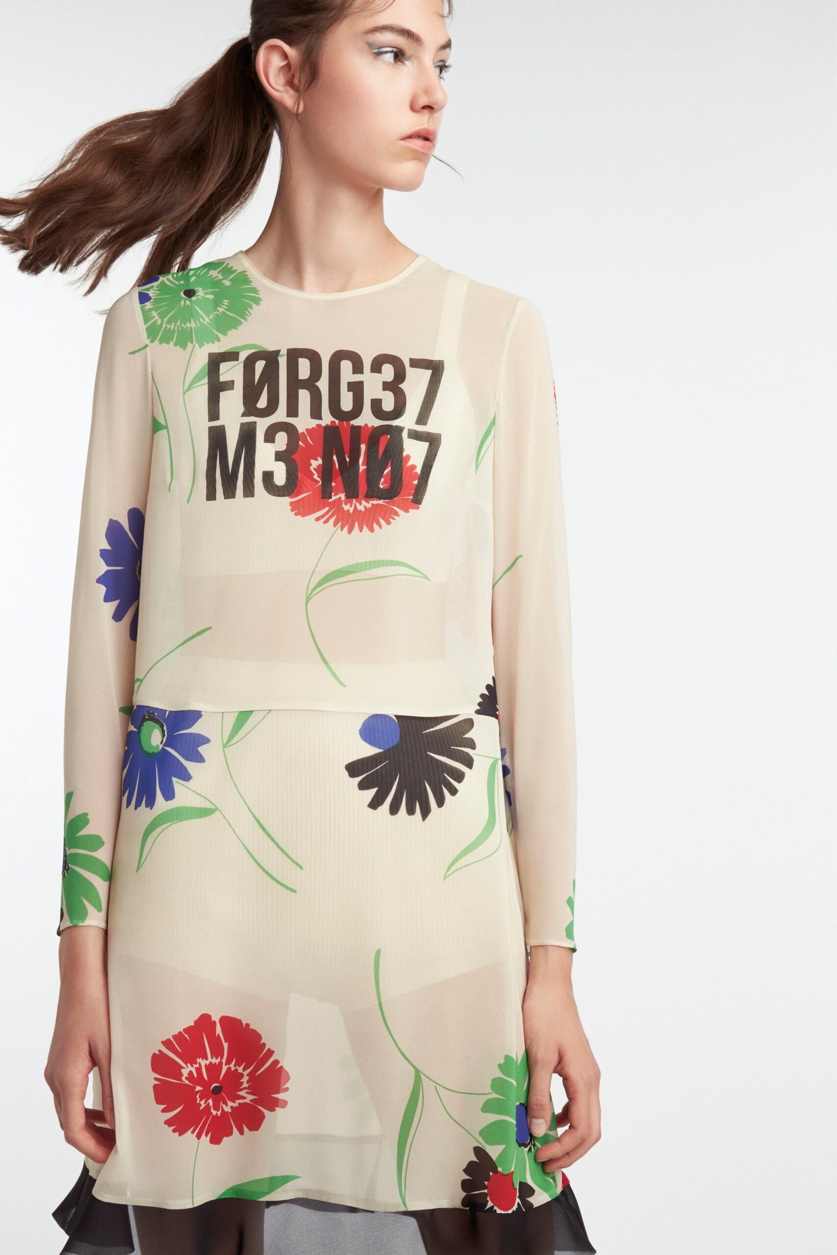 Red Valentino Resort 19 Look 8