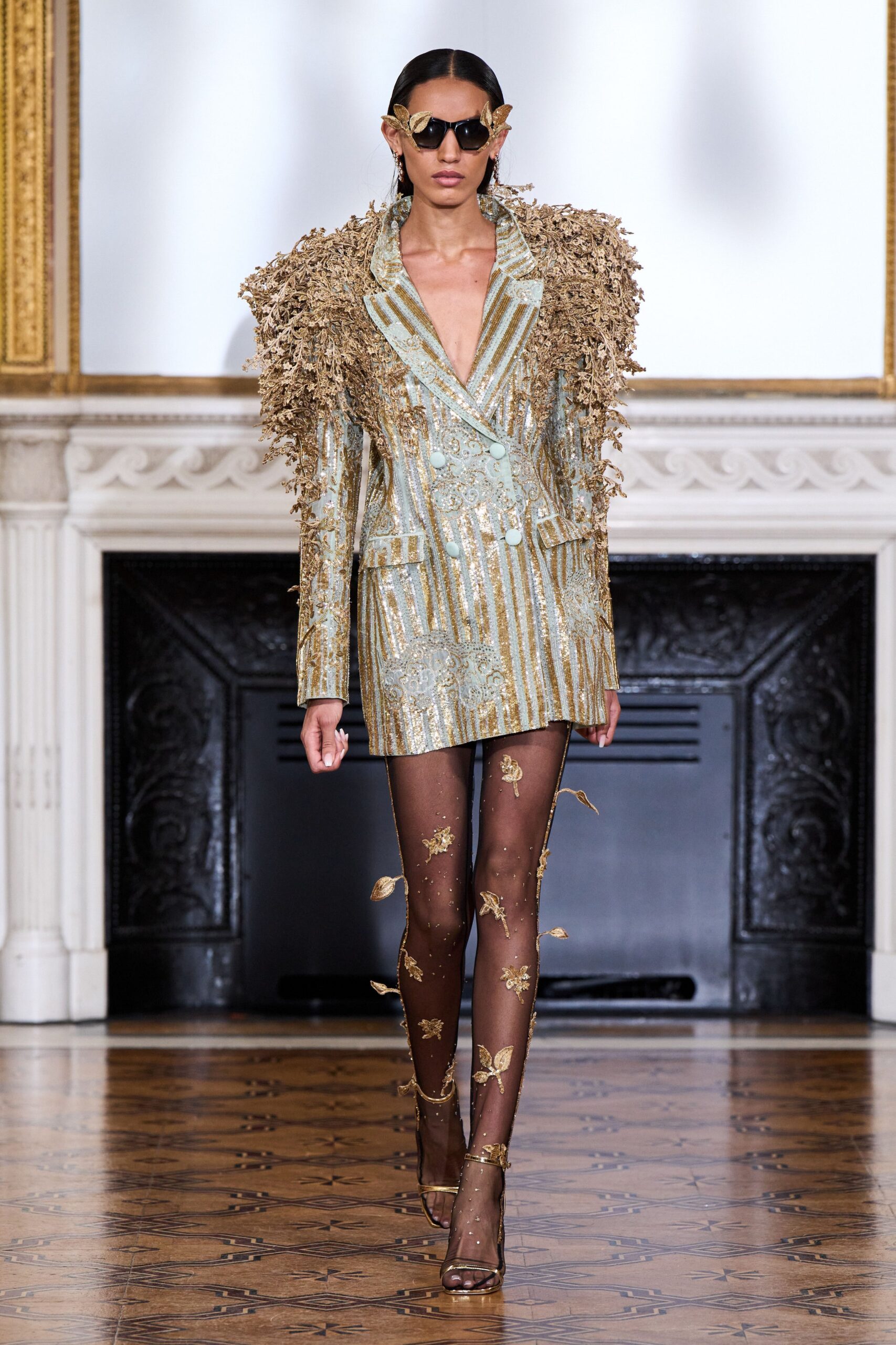 Rahul Mishra F/W 22 Couture Look 9