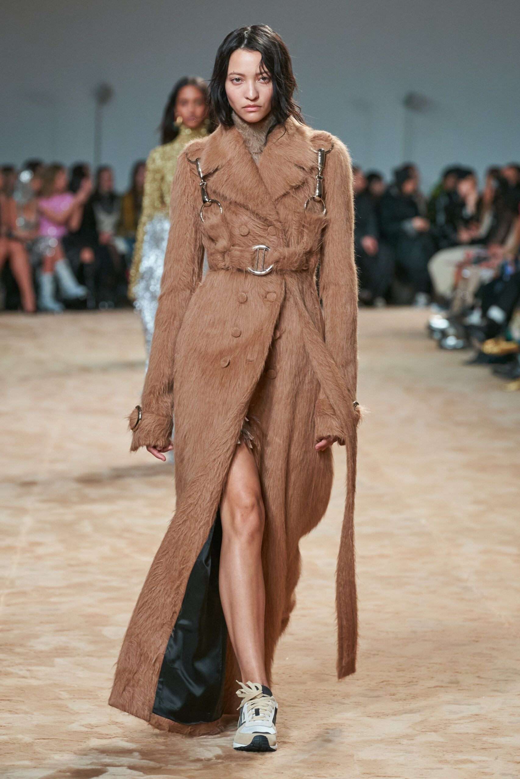 Rabanne F/W 23 Look 10