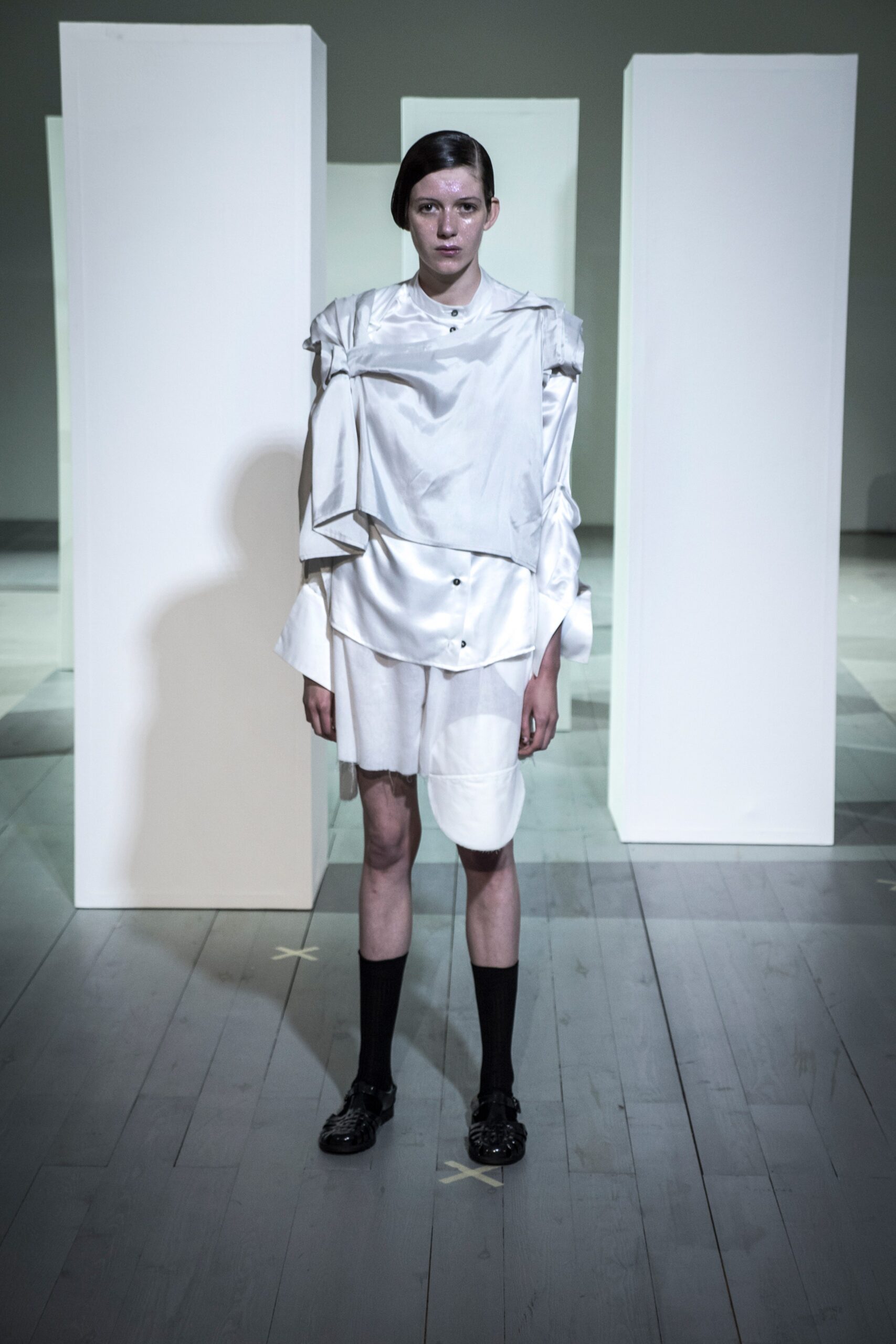 Phoebe English S/S 19 Look 11