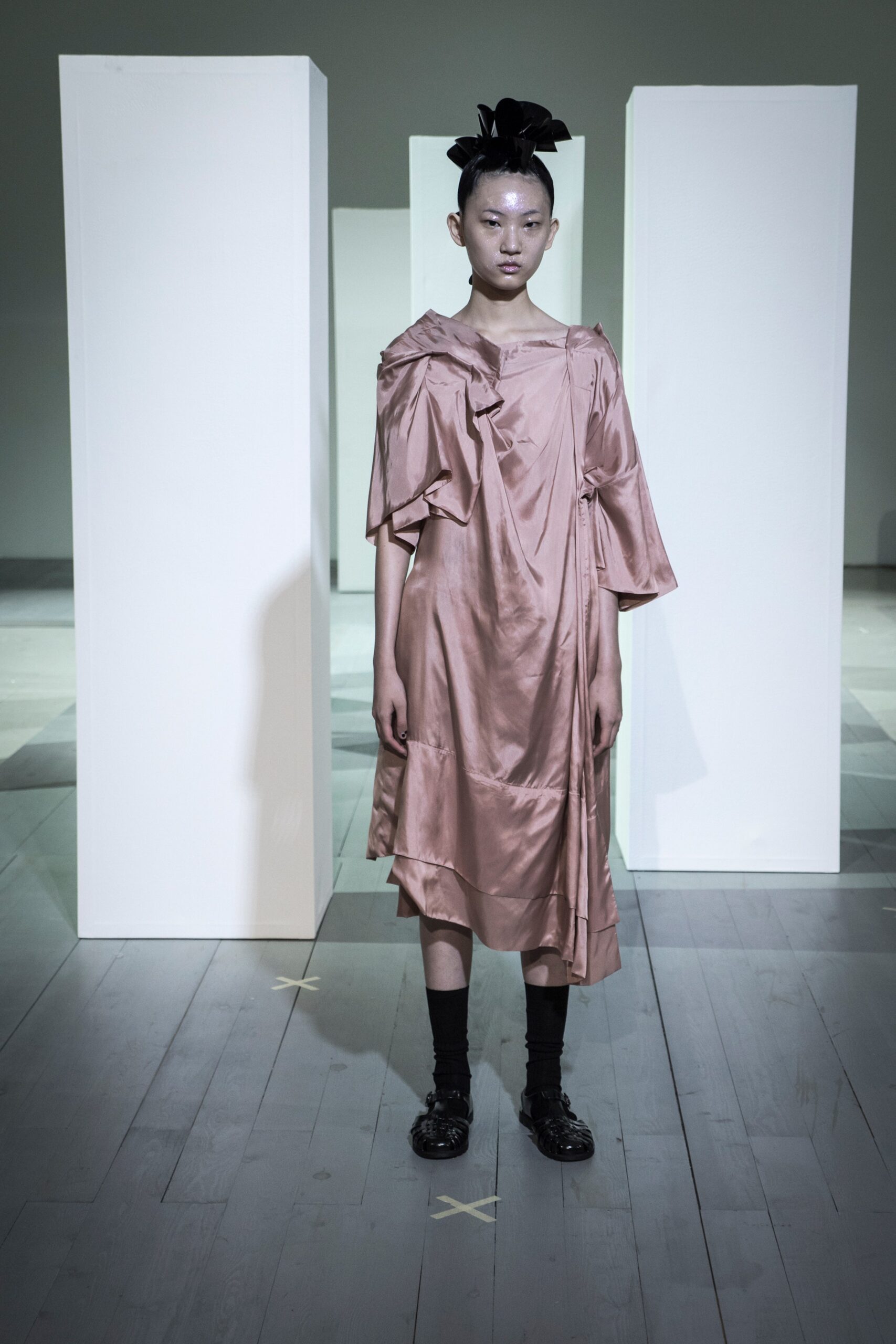 Phoebe English S/S 19 Look 13
