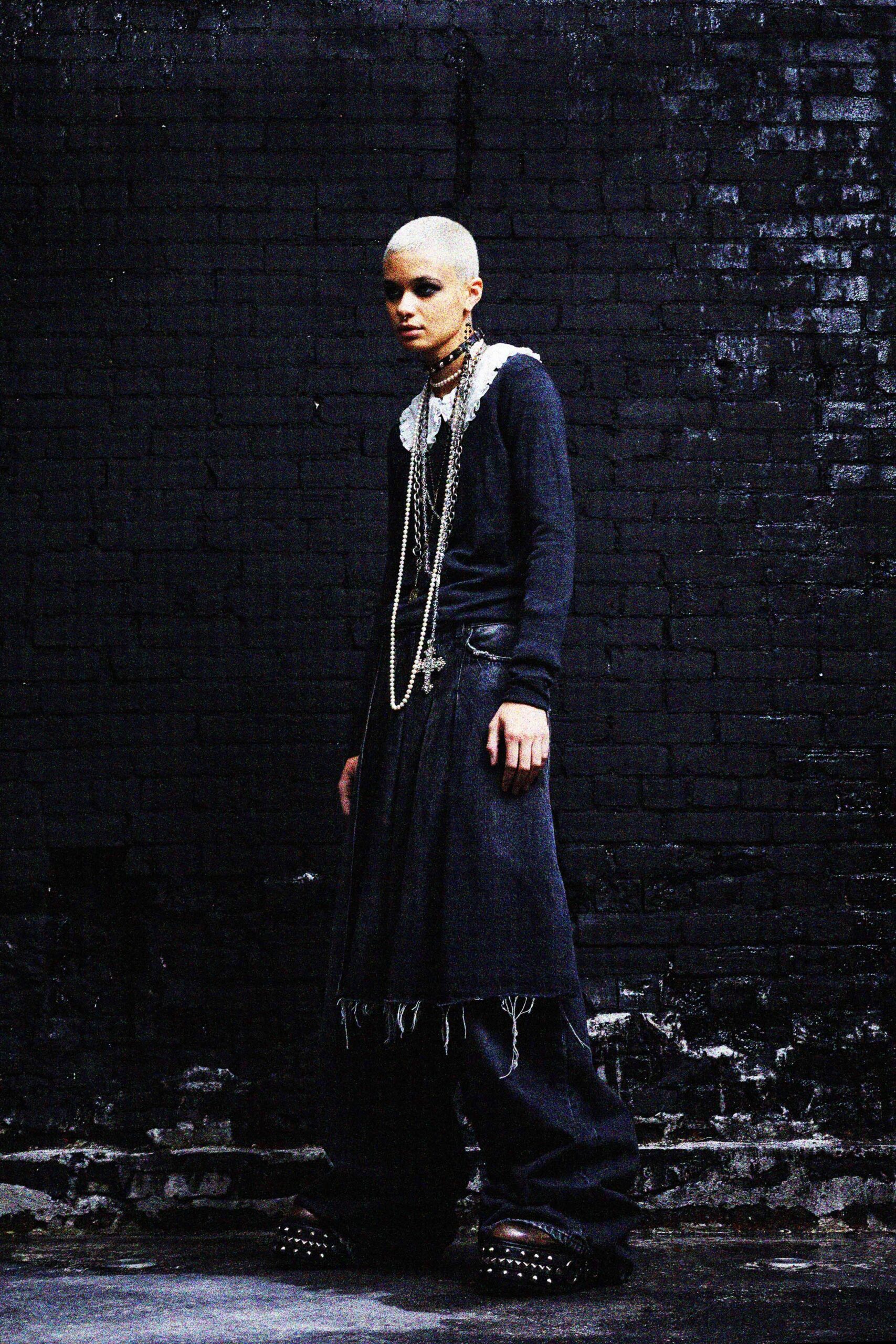 R13 F/W 22 Look 13
