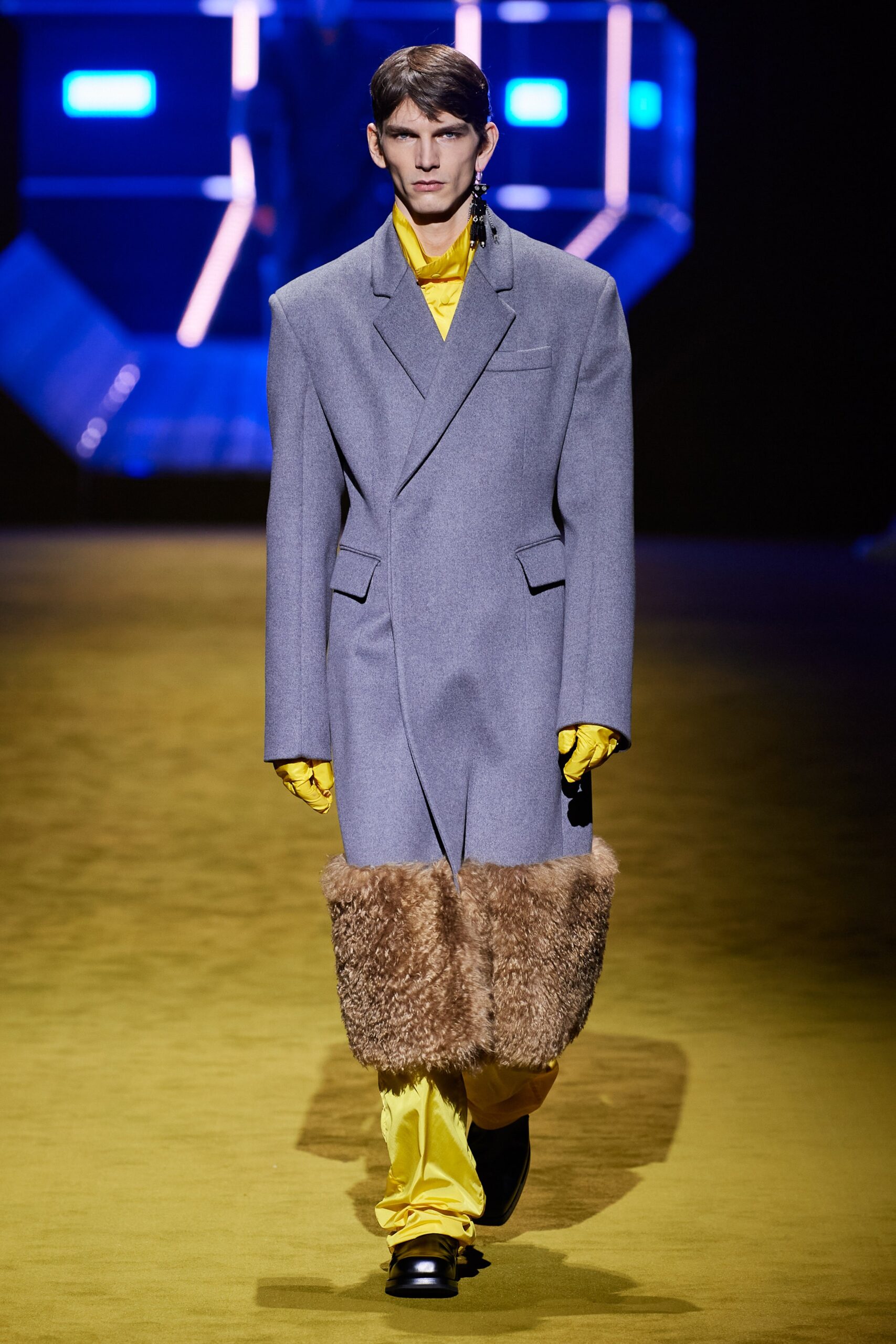 Prada F/W 22 Menswear Look 15