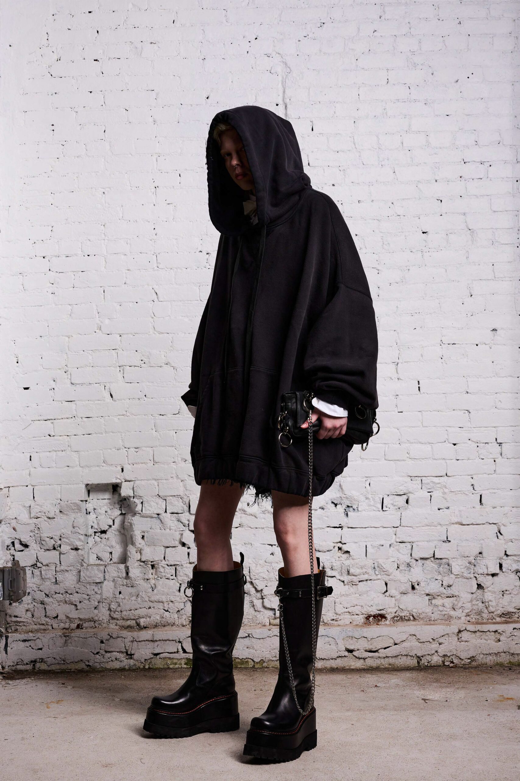 R13 F/W 23 Look 15