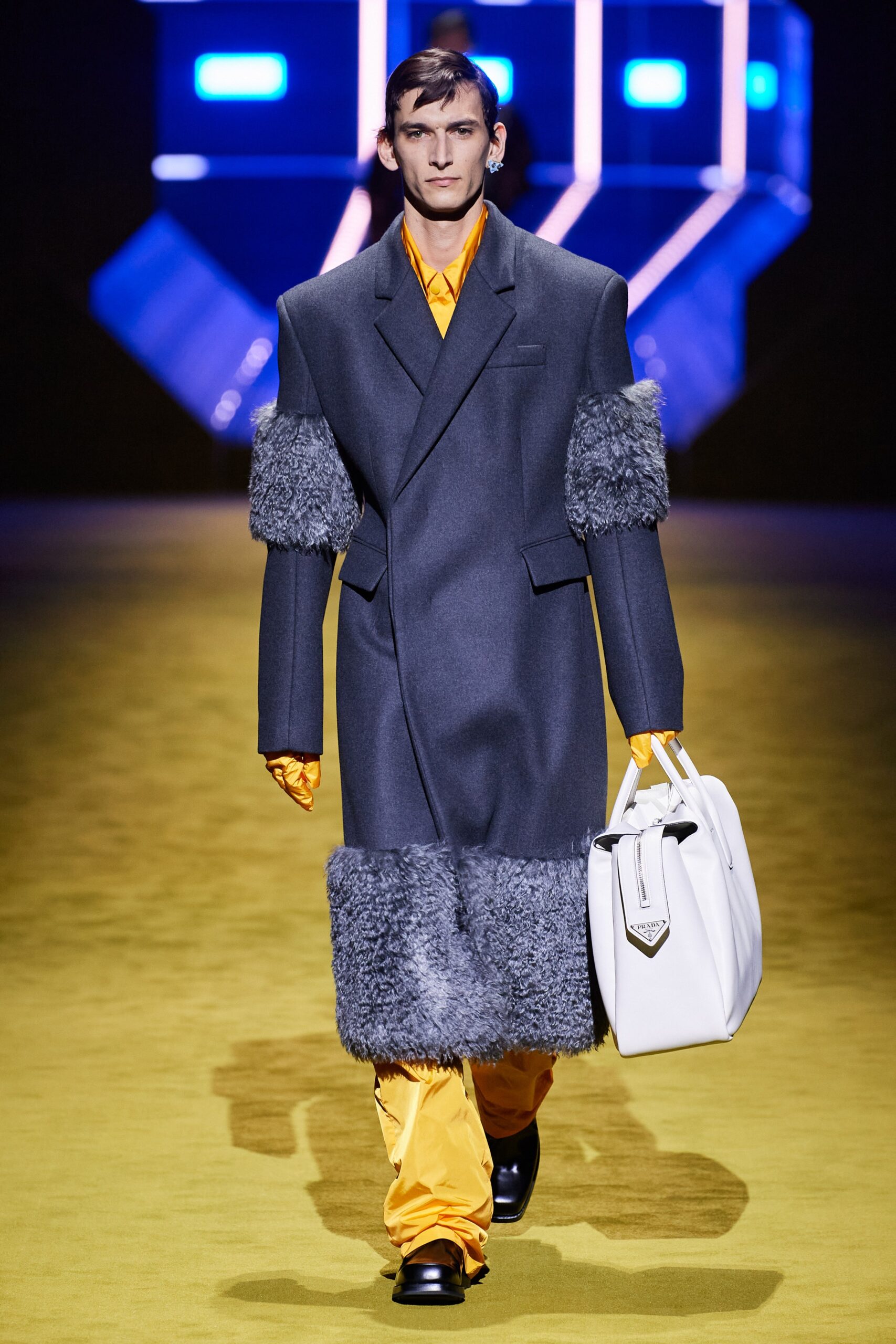 Prada F/W 22 Menswear Look 16