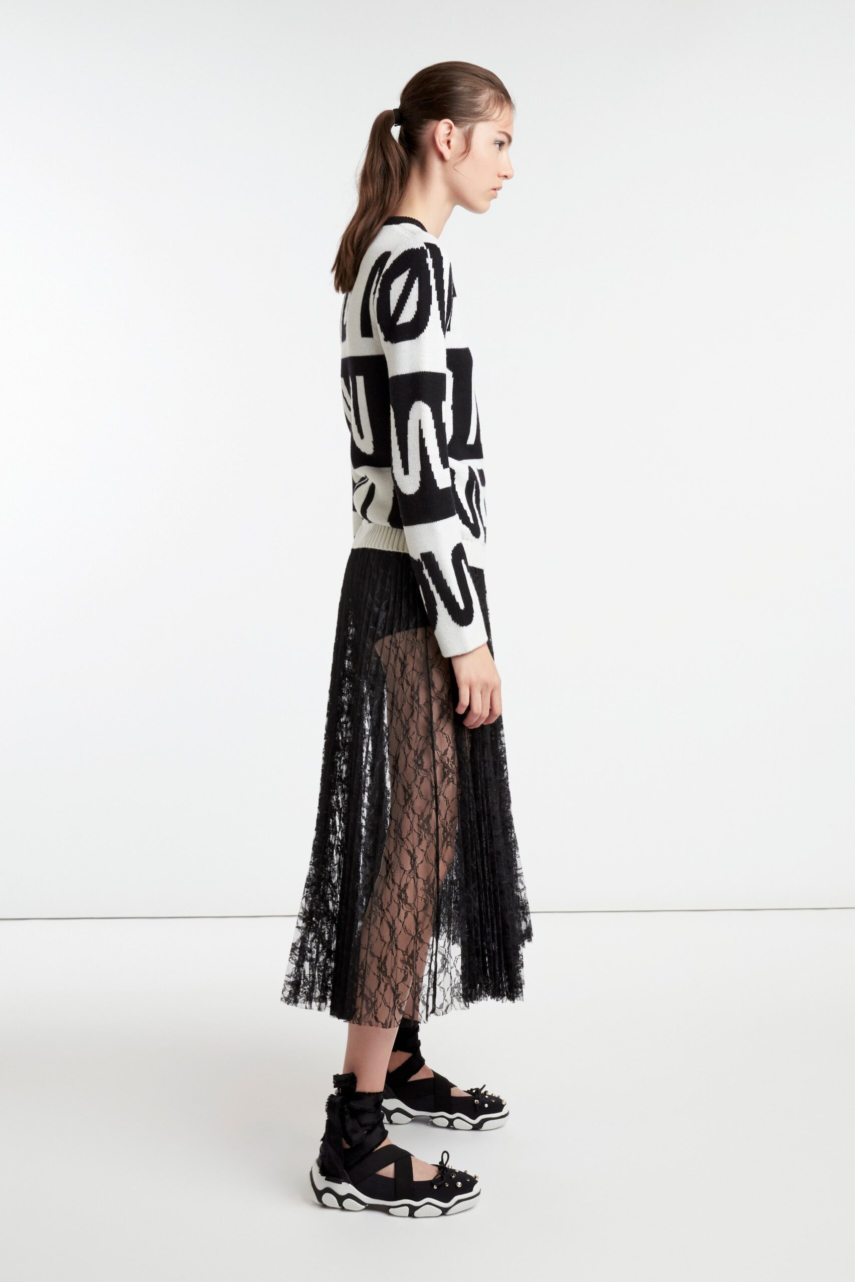 Red Valentino Resort 19 Look 16