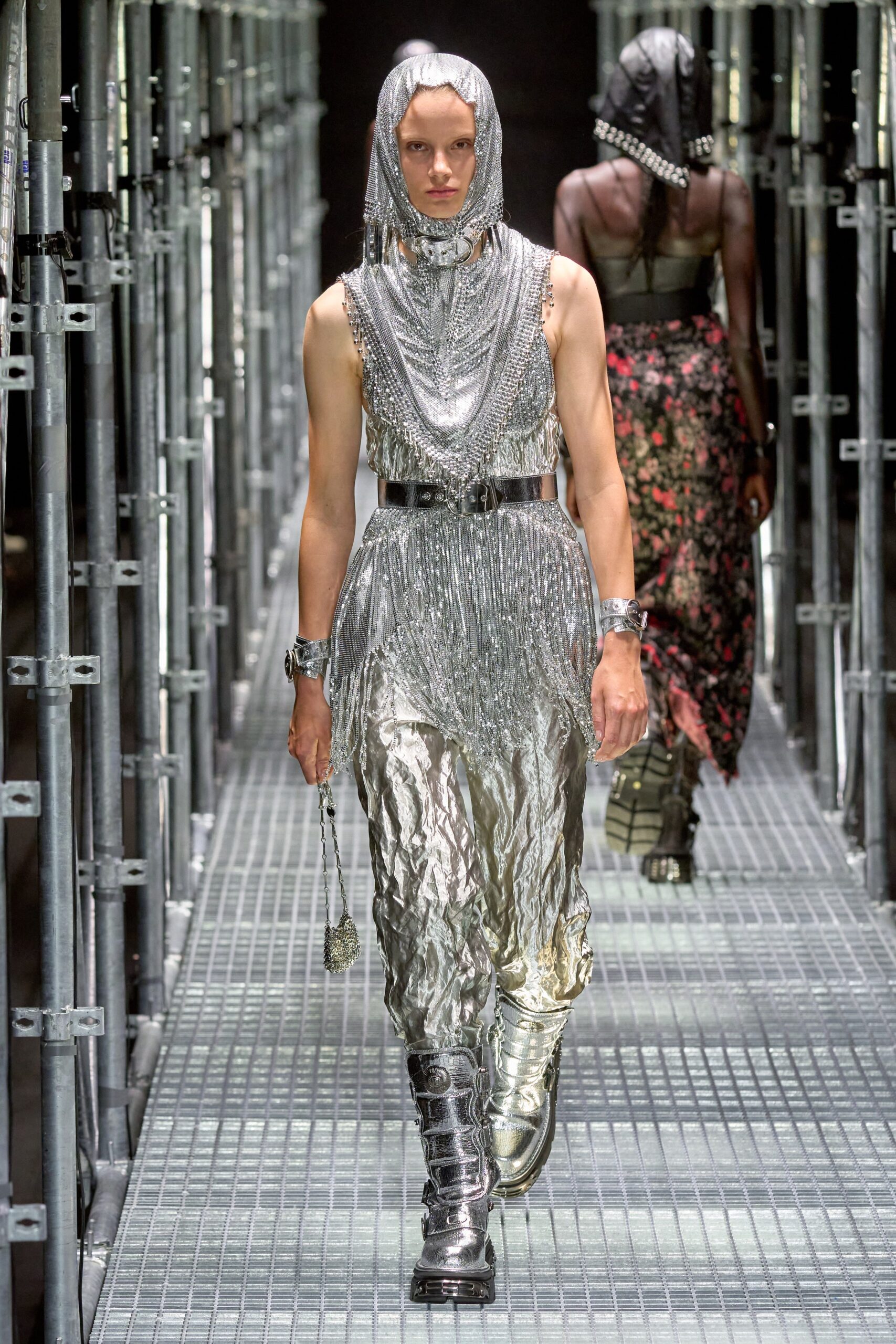 Rabanne S/S 23 Look 17