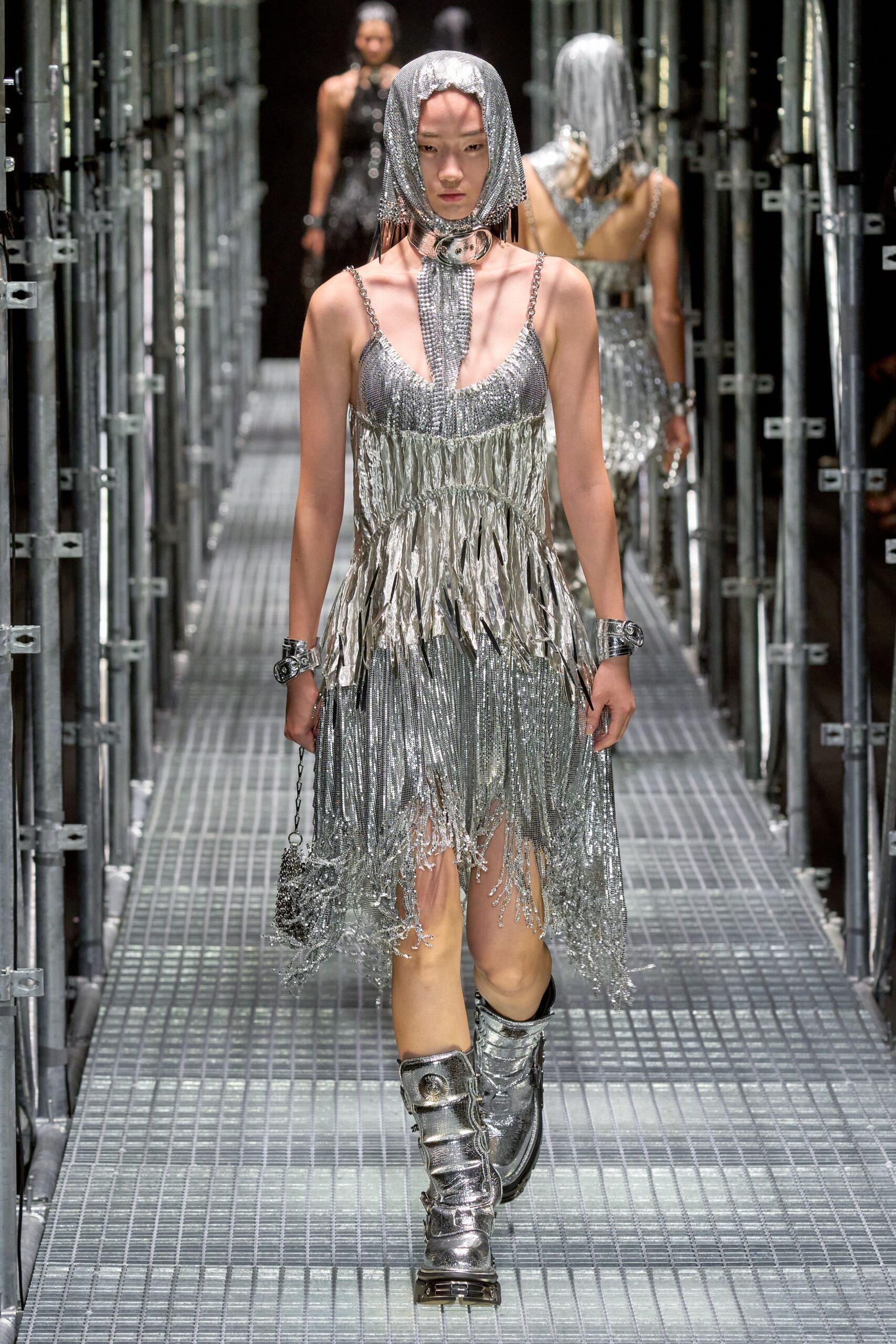 Rabanne S/S 23 Look 18
