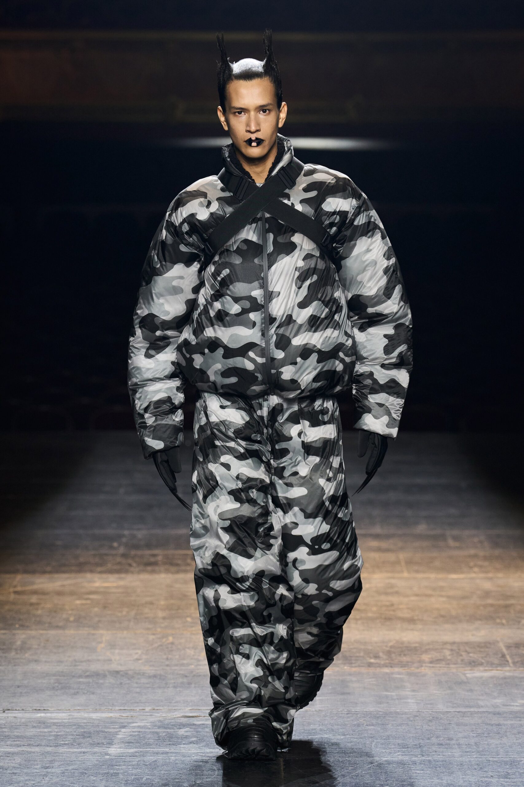 Rains F/W 23 Menswear Look 19