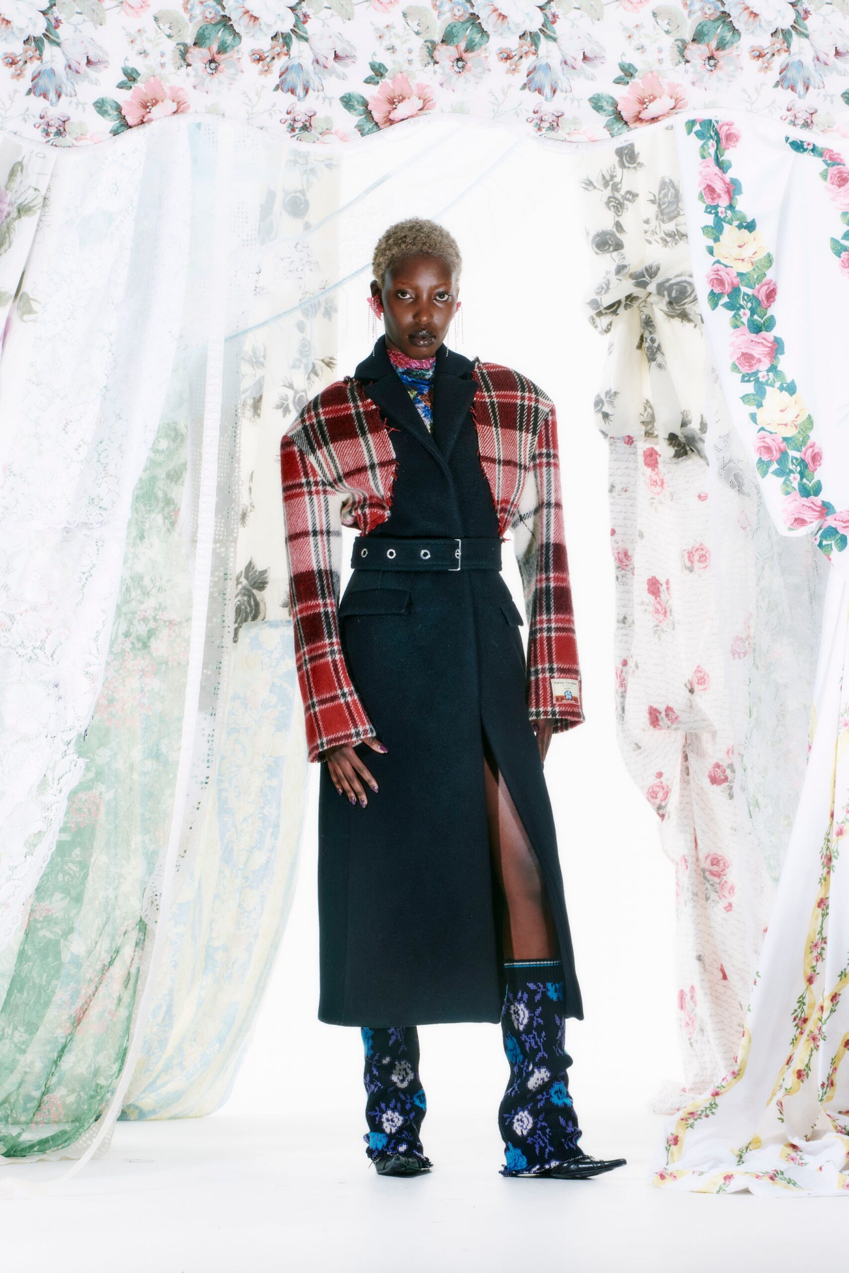 Rave Review F/W 23 Look 20