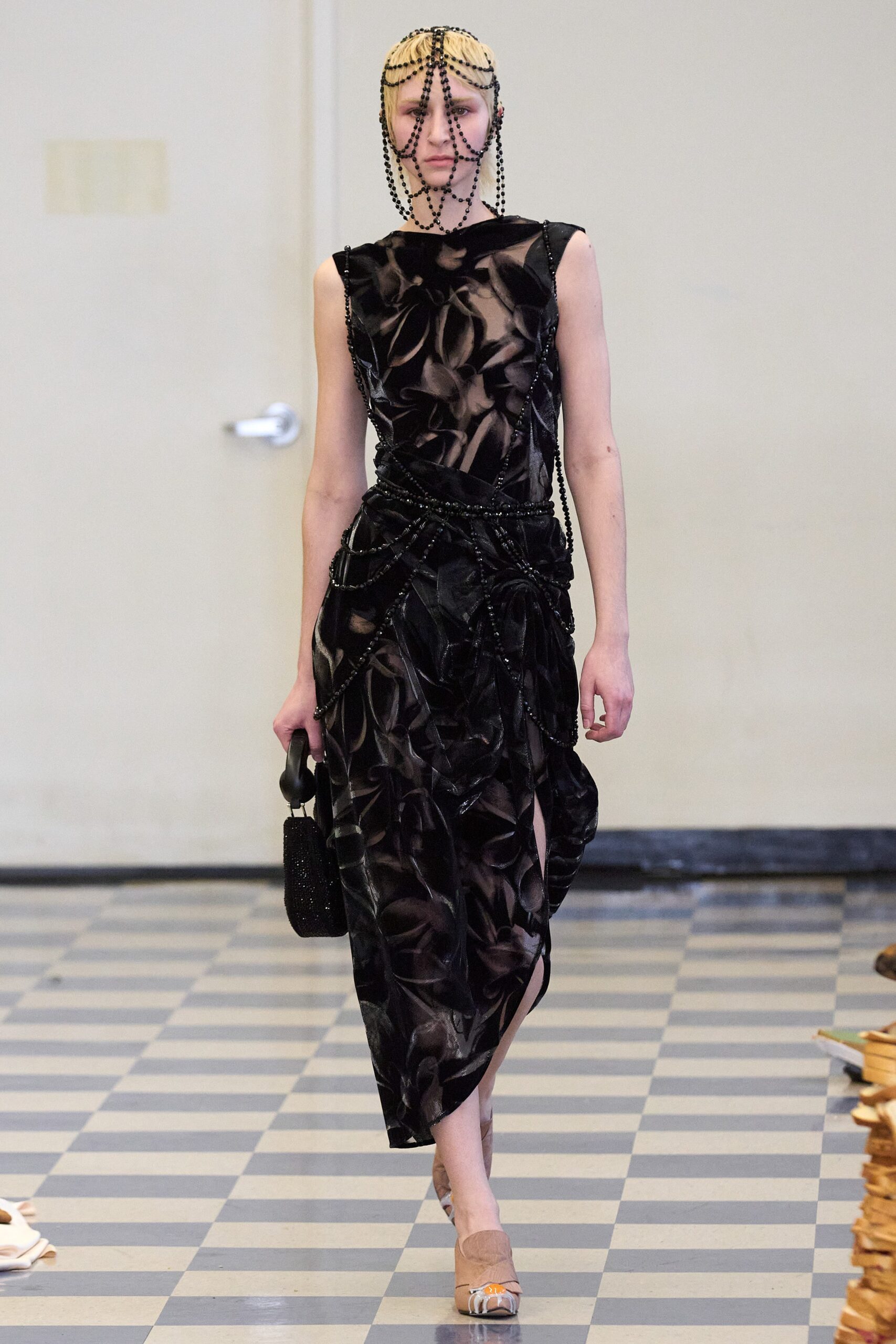 Puppets and Puppets F/W 23 Look 21
