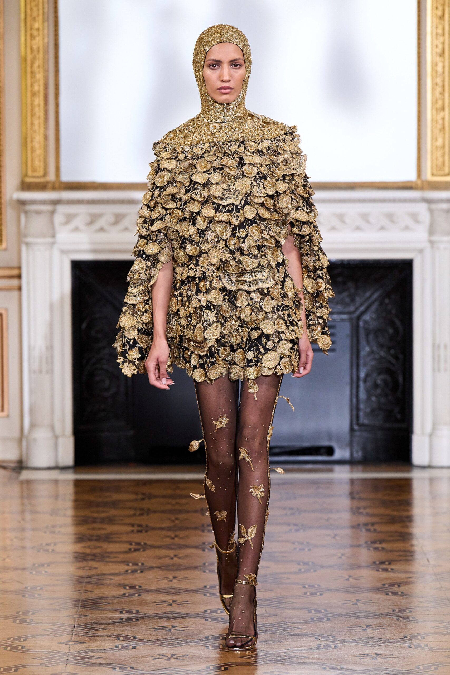 Rahul Mishra F/W 22 Couture Look 21