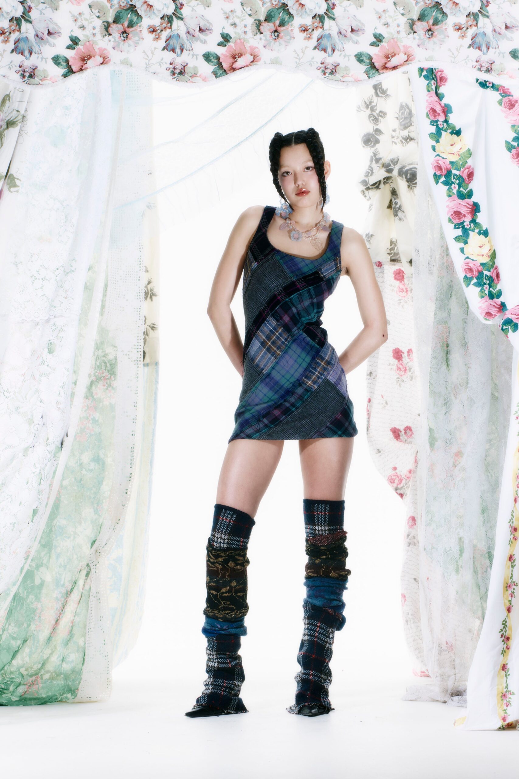 Rave Review F/W 23 Look 22