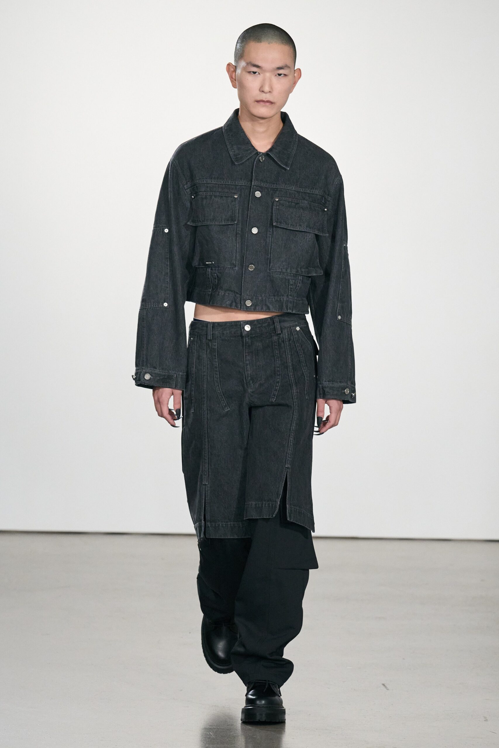 Private Policy F/W 23 Look 22