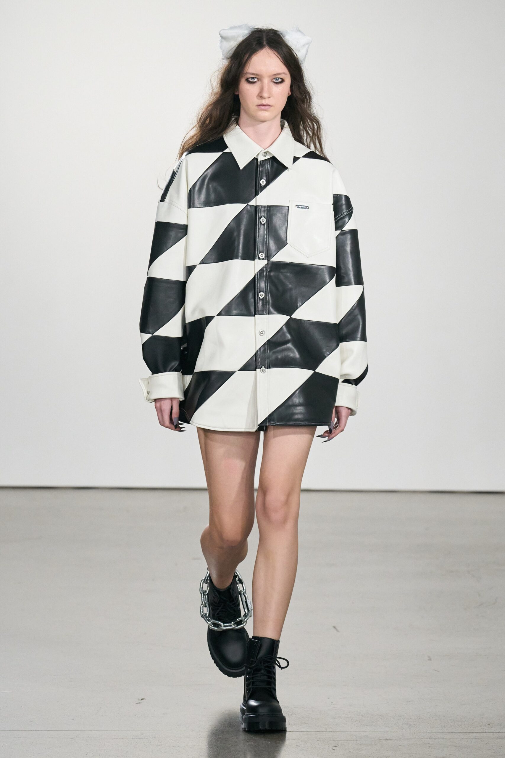 Private Policy F/W 23 Look 25
