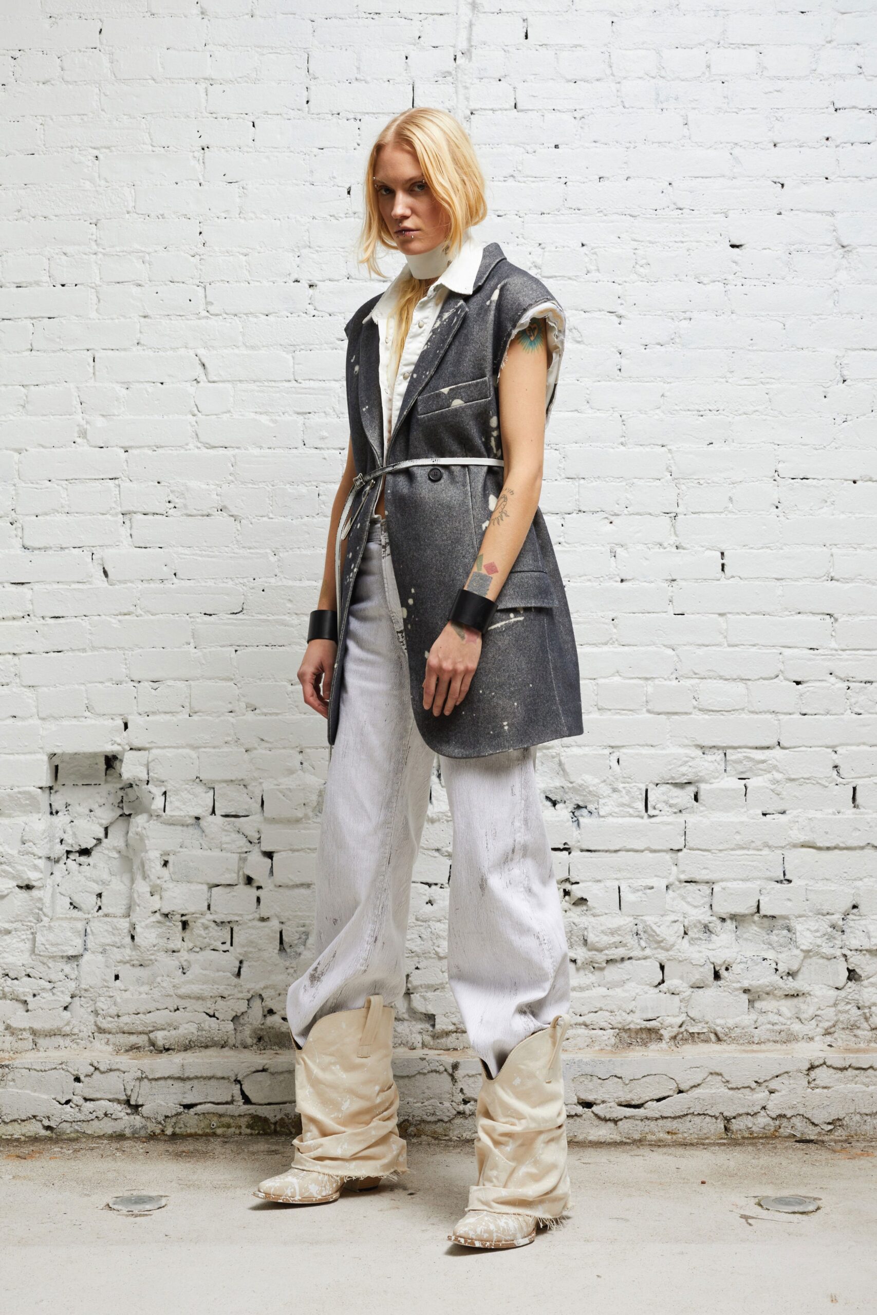 R13 F/W 23 Look 25