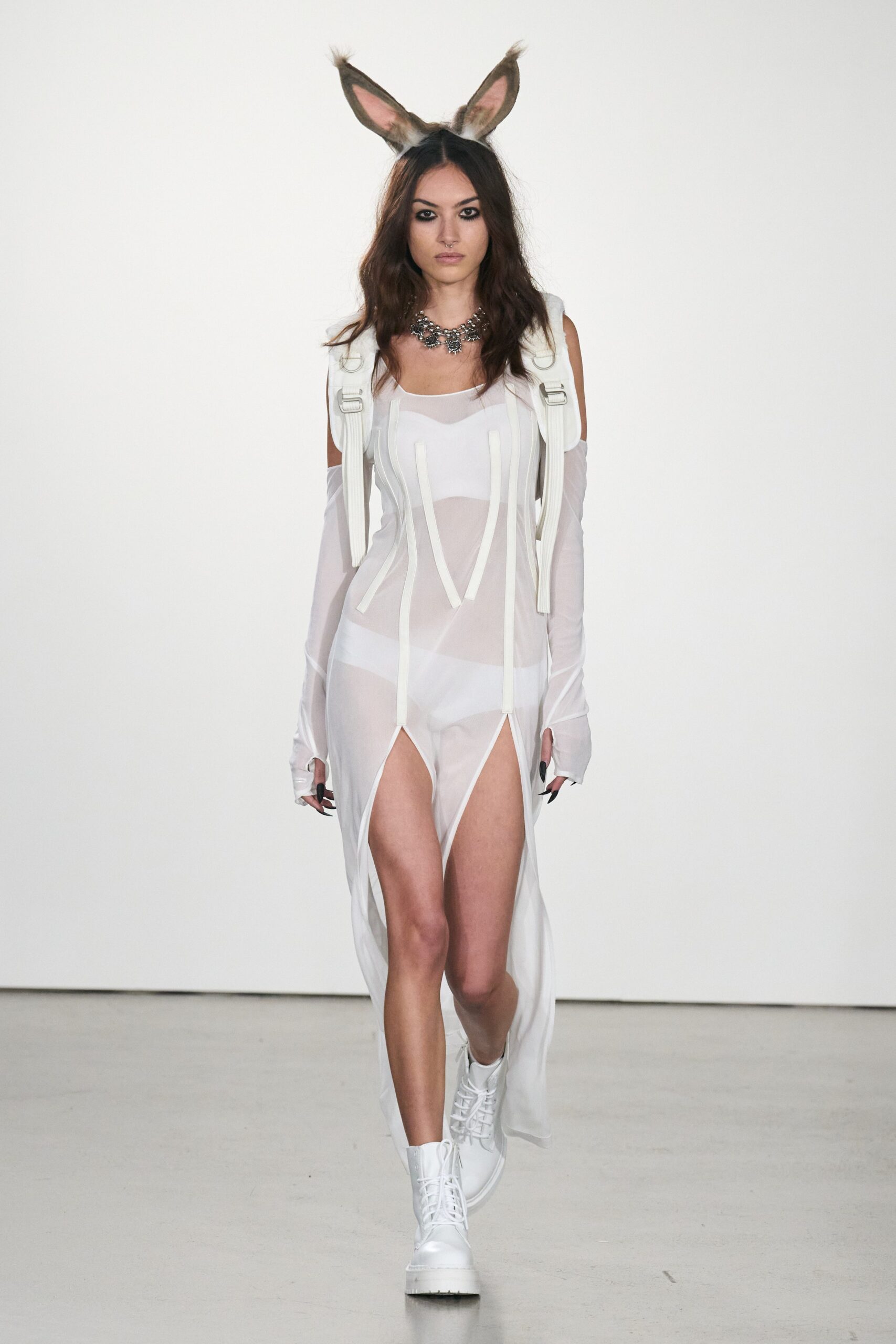 Private Policy F/W 23 Look 26