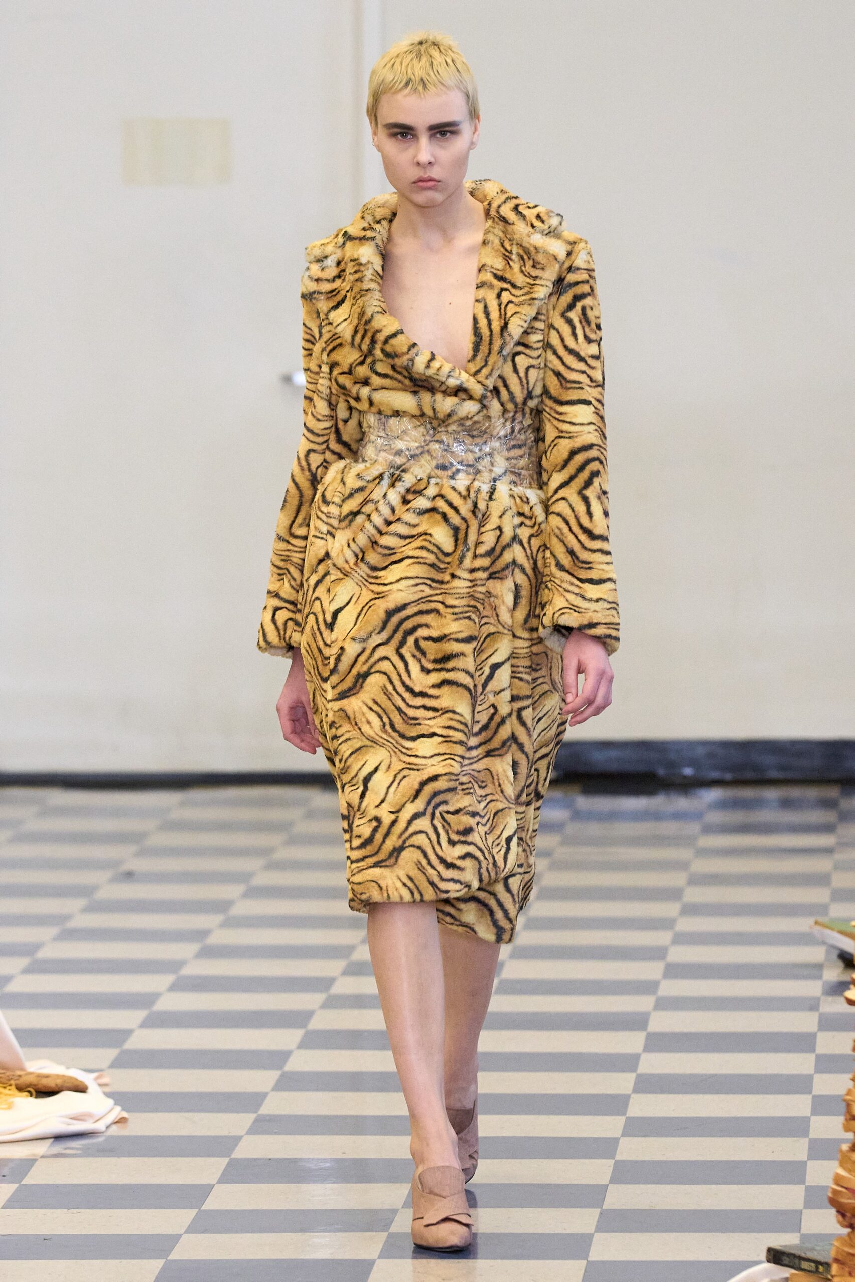 Puppets and Puppets F/W 23 Look 27