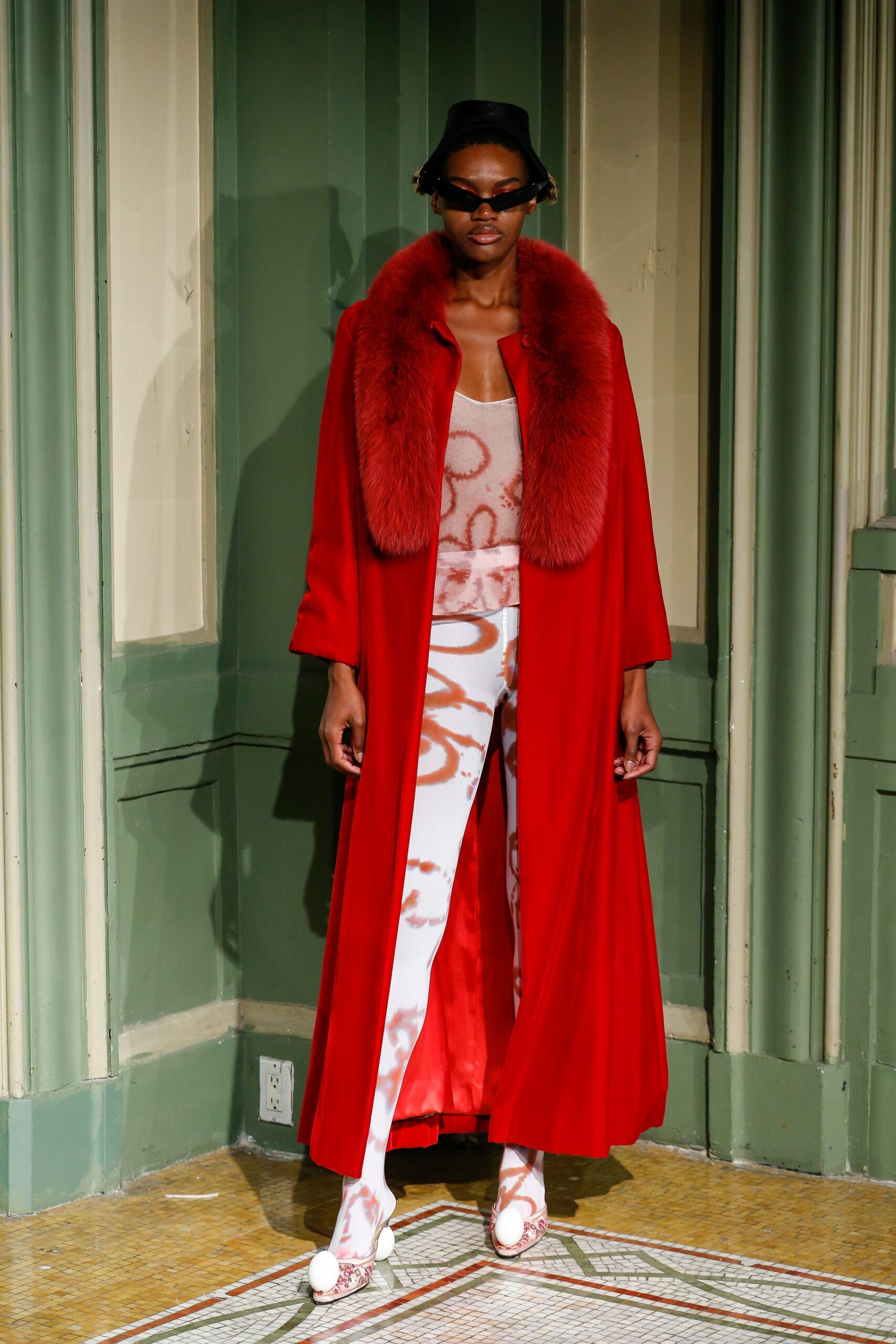 Puppets and Puppets S/S 20 Look 14