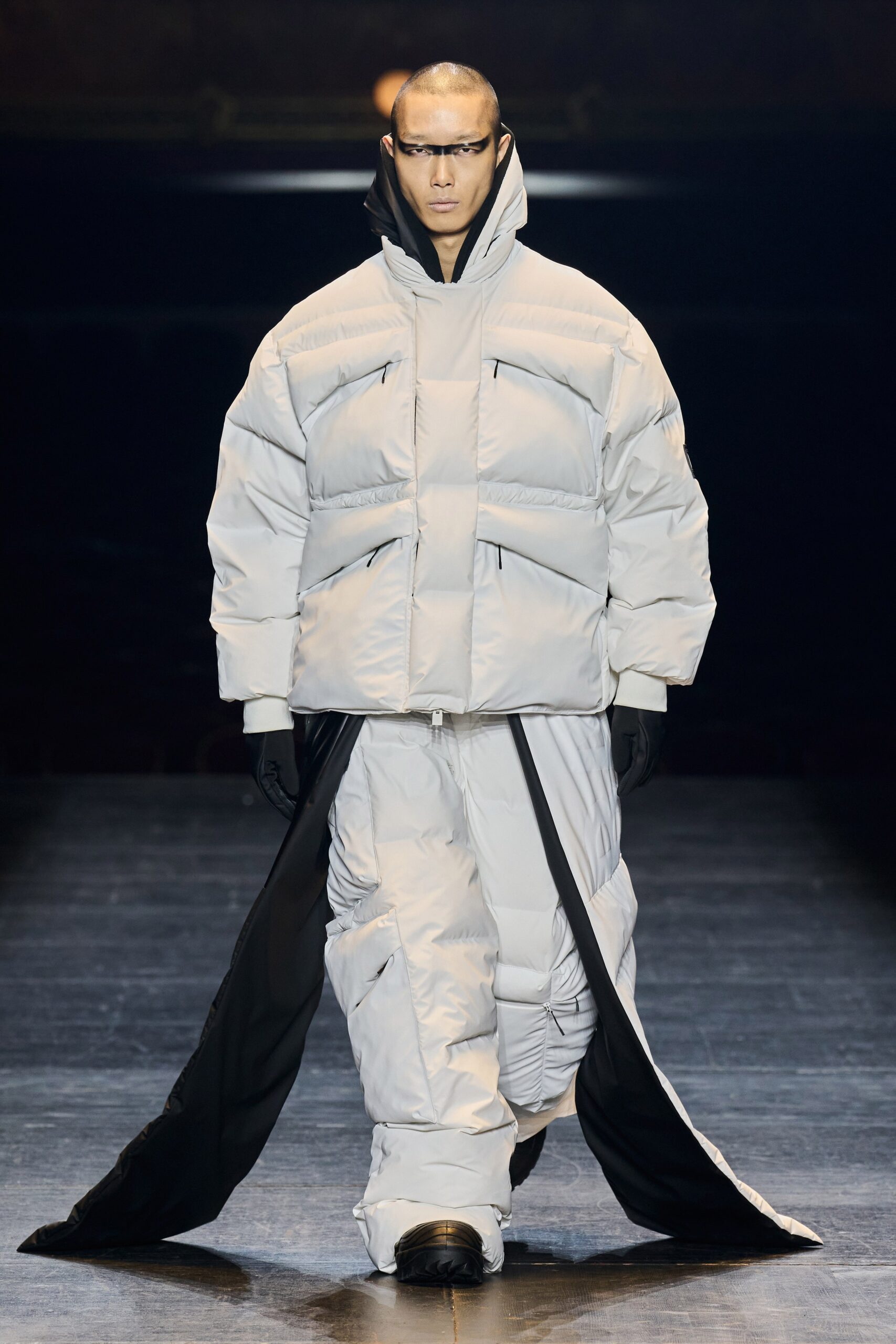 Rains F/W 23 Menswear Look 29